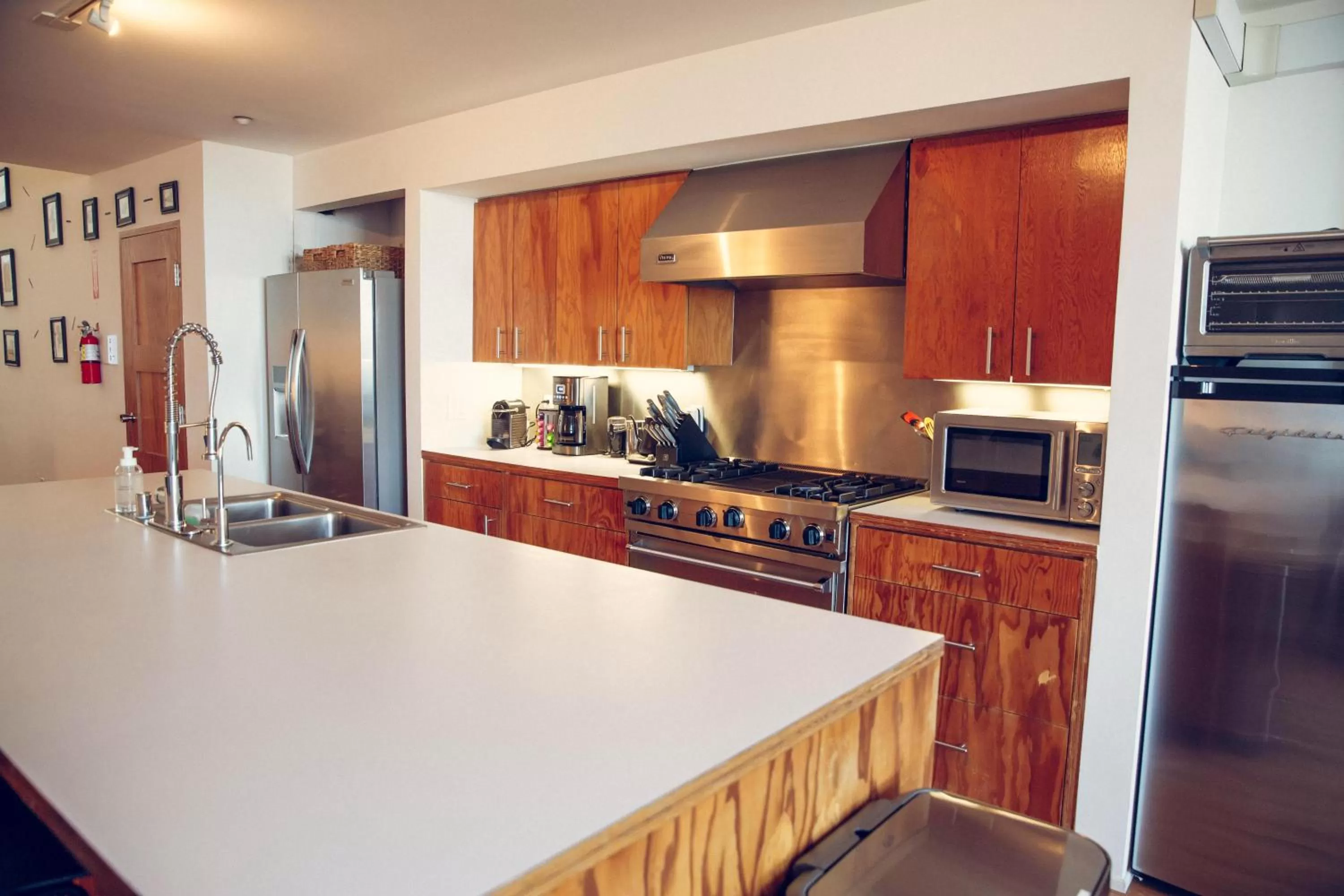 Kitchen or kitchenette, Kitchen/Kitchenette in STAY OPEN Venice Beach