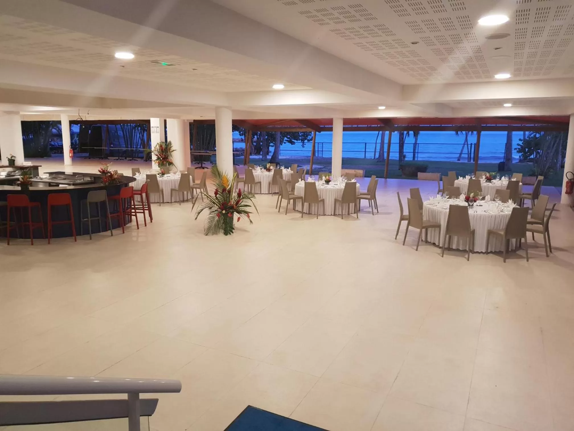 Banquet/Function facilities in Hotel Arawak Beach Resort