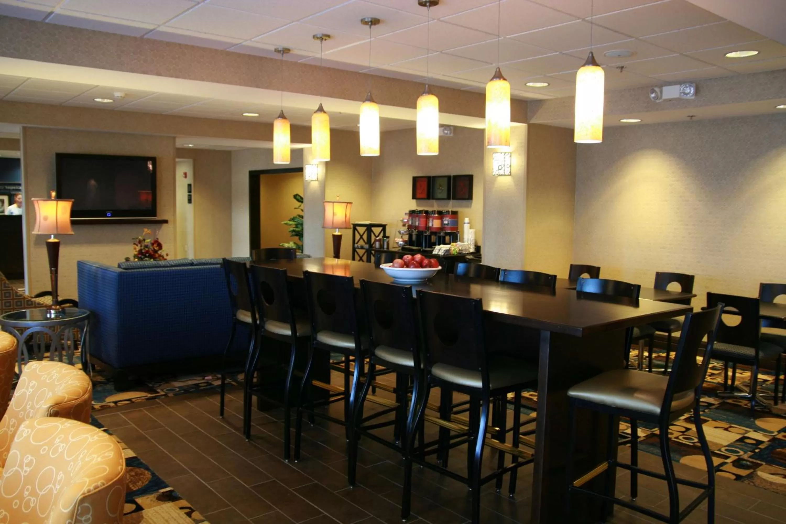 Lobby or reception in Hampton Inn Topeka