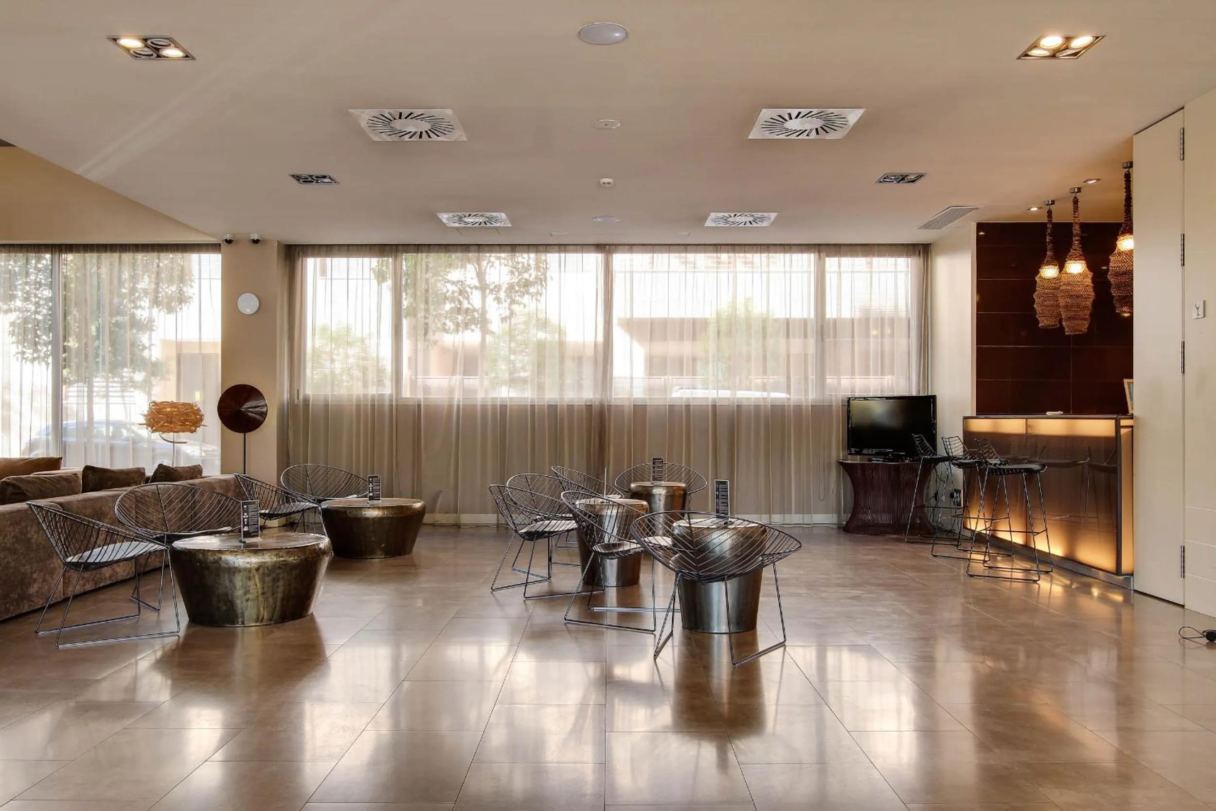 Lounge or bar in PCM Forum Alcalá