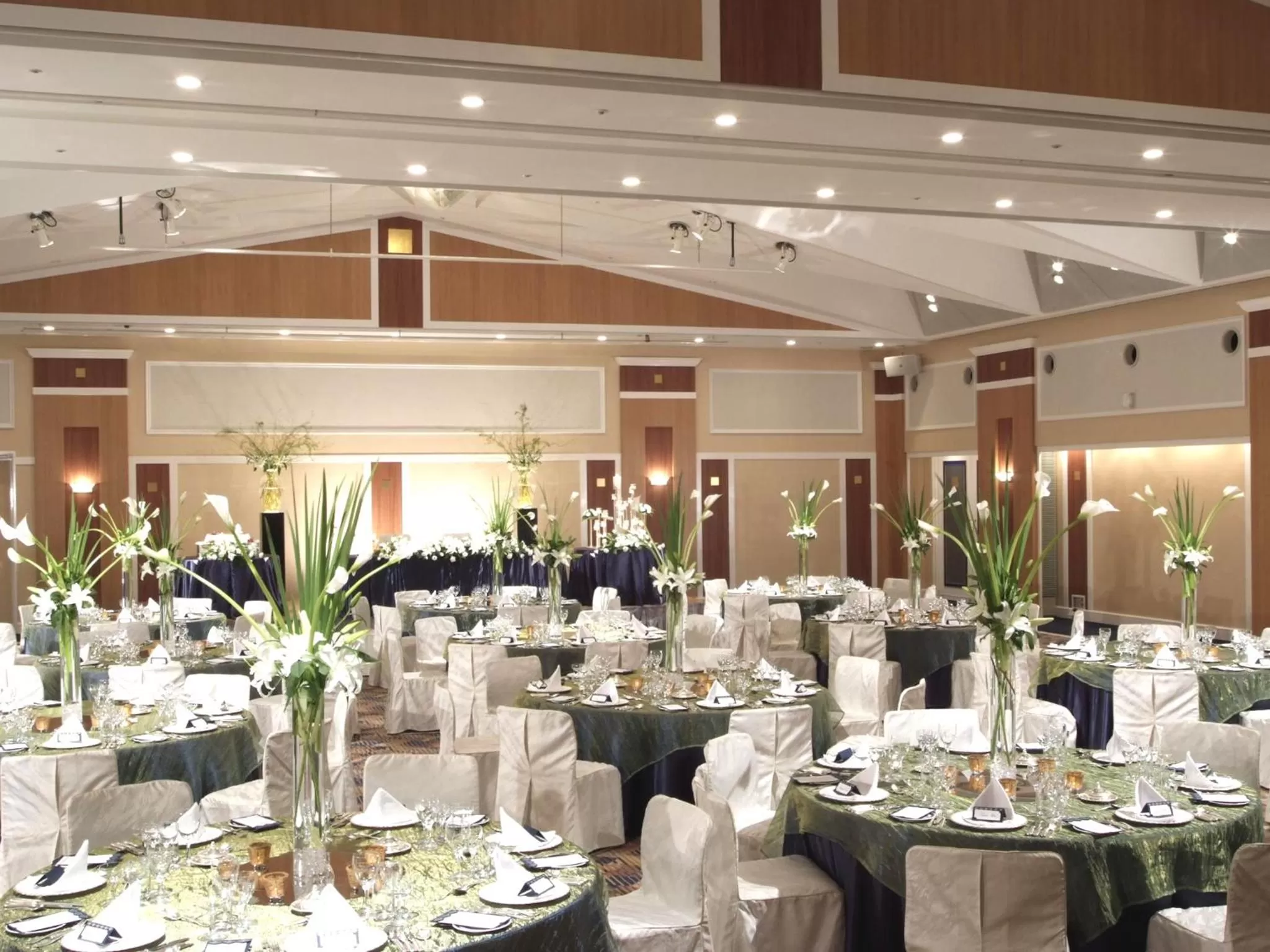 Banquet/Function facilities in Hotel Crown Palais Kitakyushu