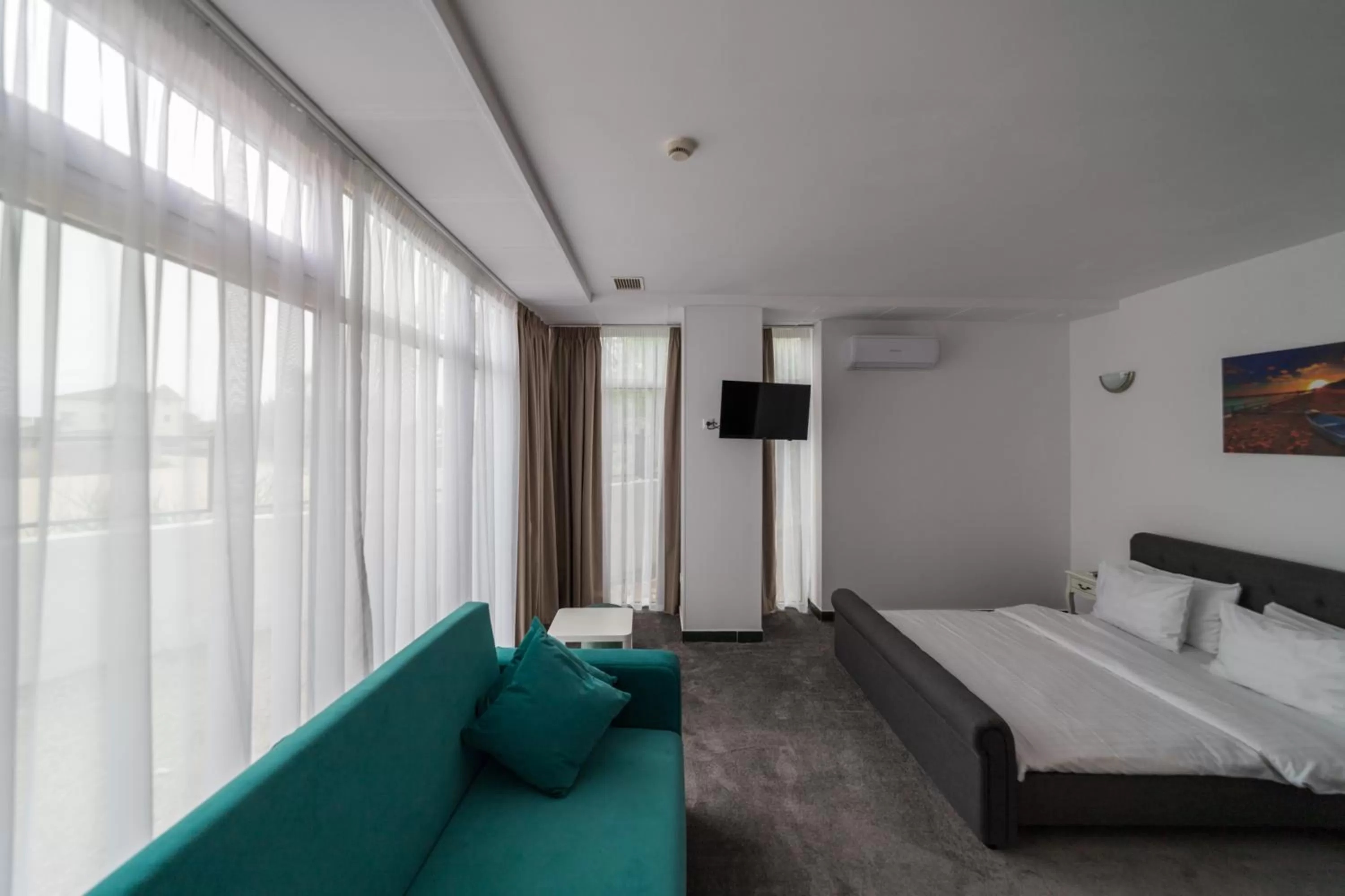 Bed in Avenue Palm Eforie - Avenue Hotels