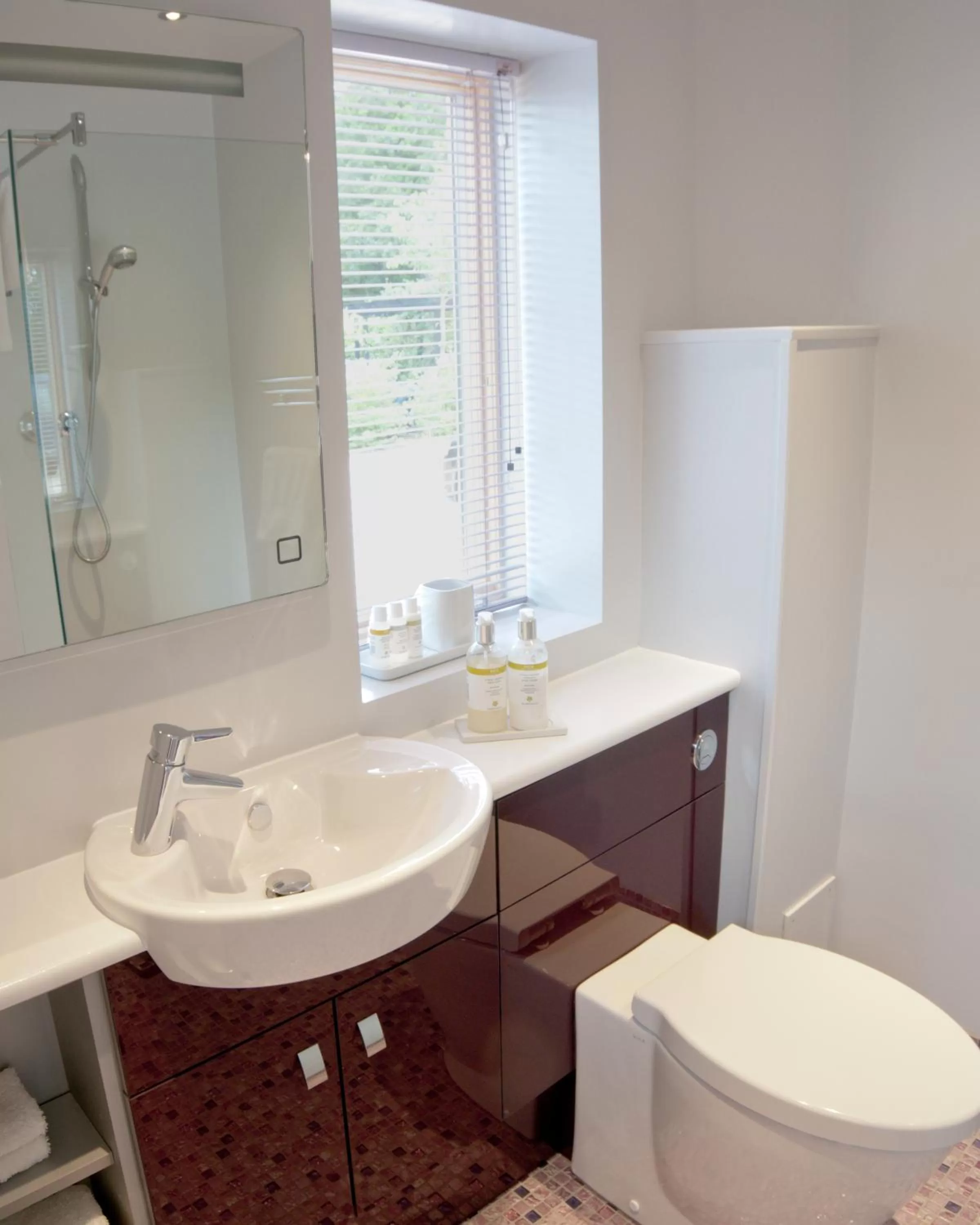 Other, Bathroom in South Lodge