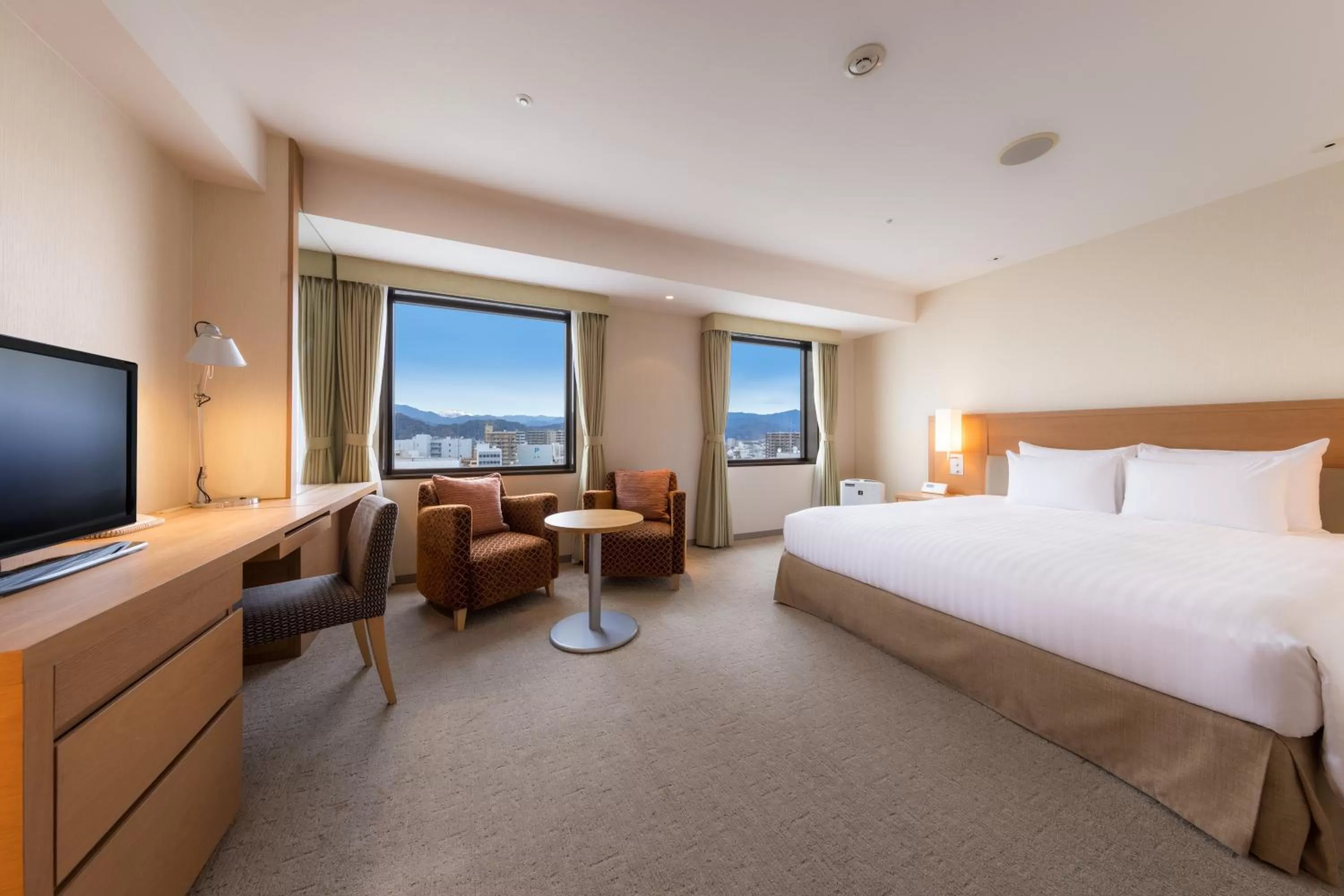 Photo of the whole room, Bed in Hotel Associa Shizuoka