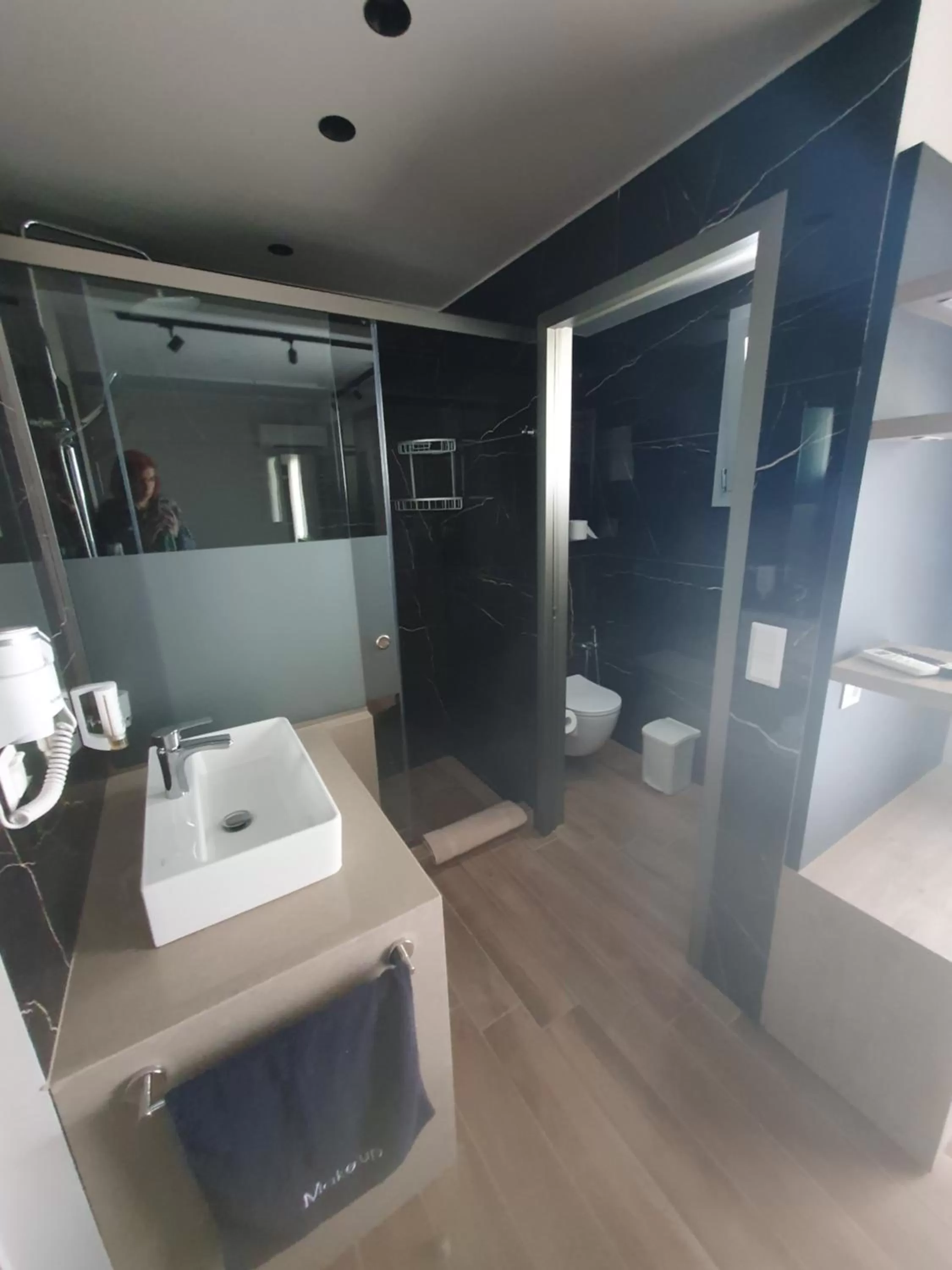 Shower, Bathroom in EUPHORIA ''Staying in Pleasure''