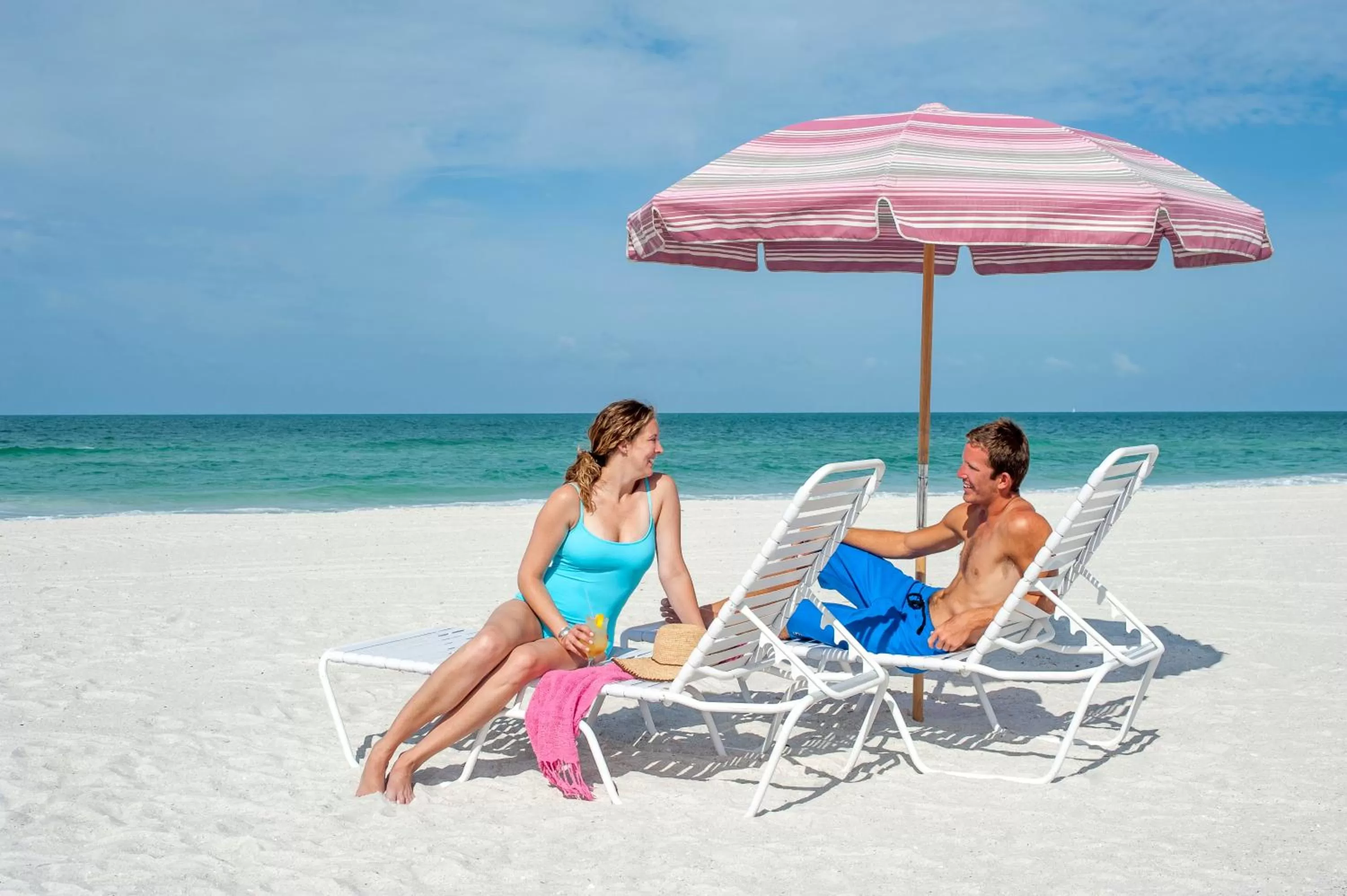 People in Sandcastle Resort at Lido Beach