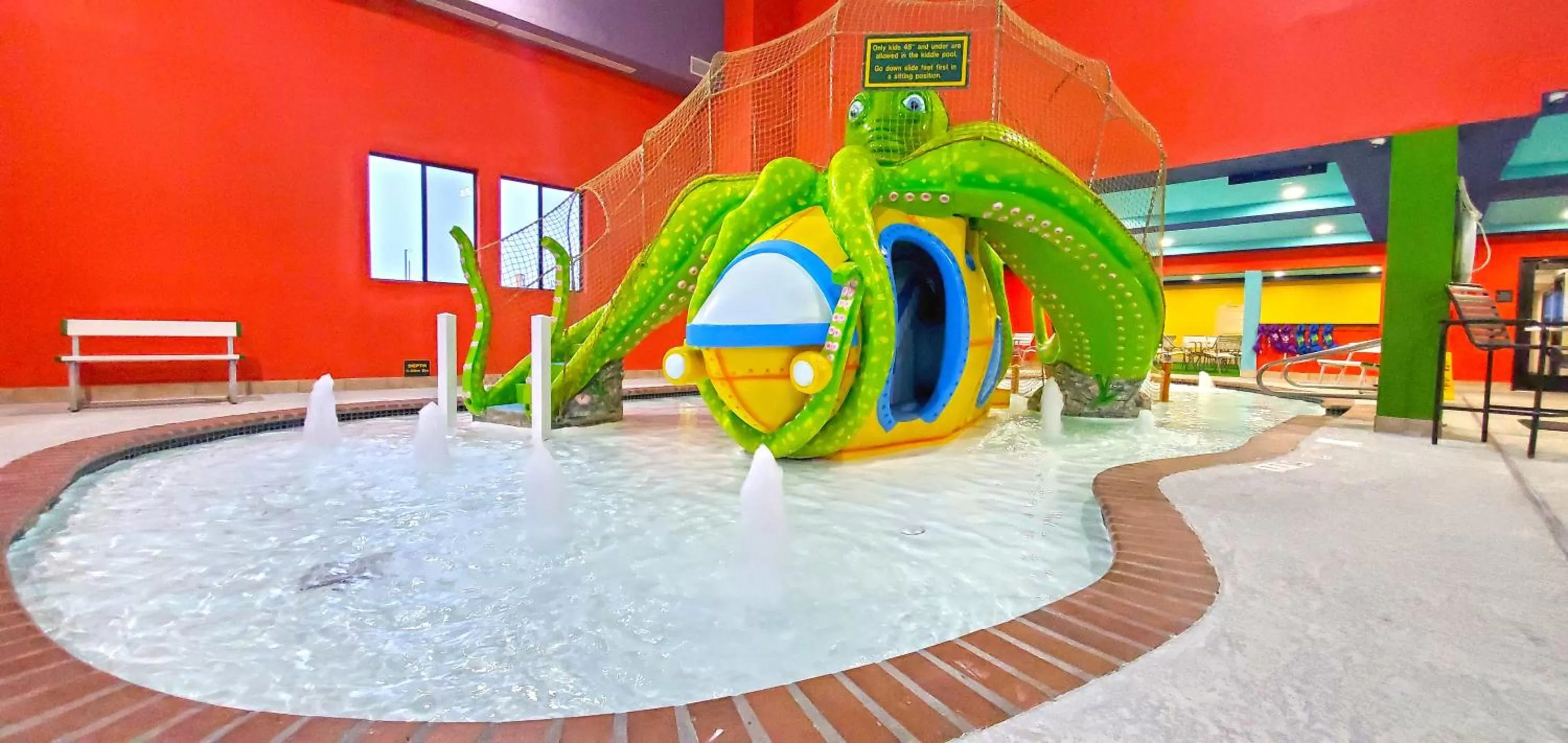 Swimming pool in Holiday Inn Kearney by IHG