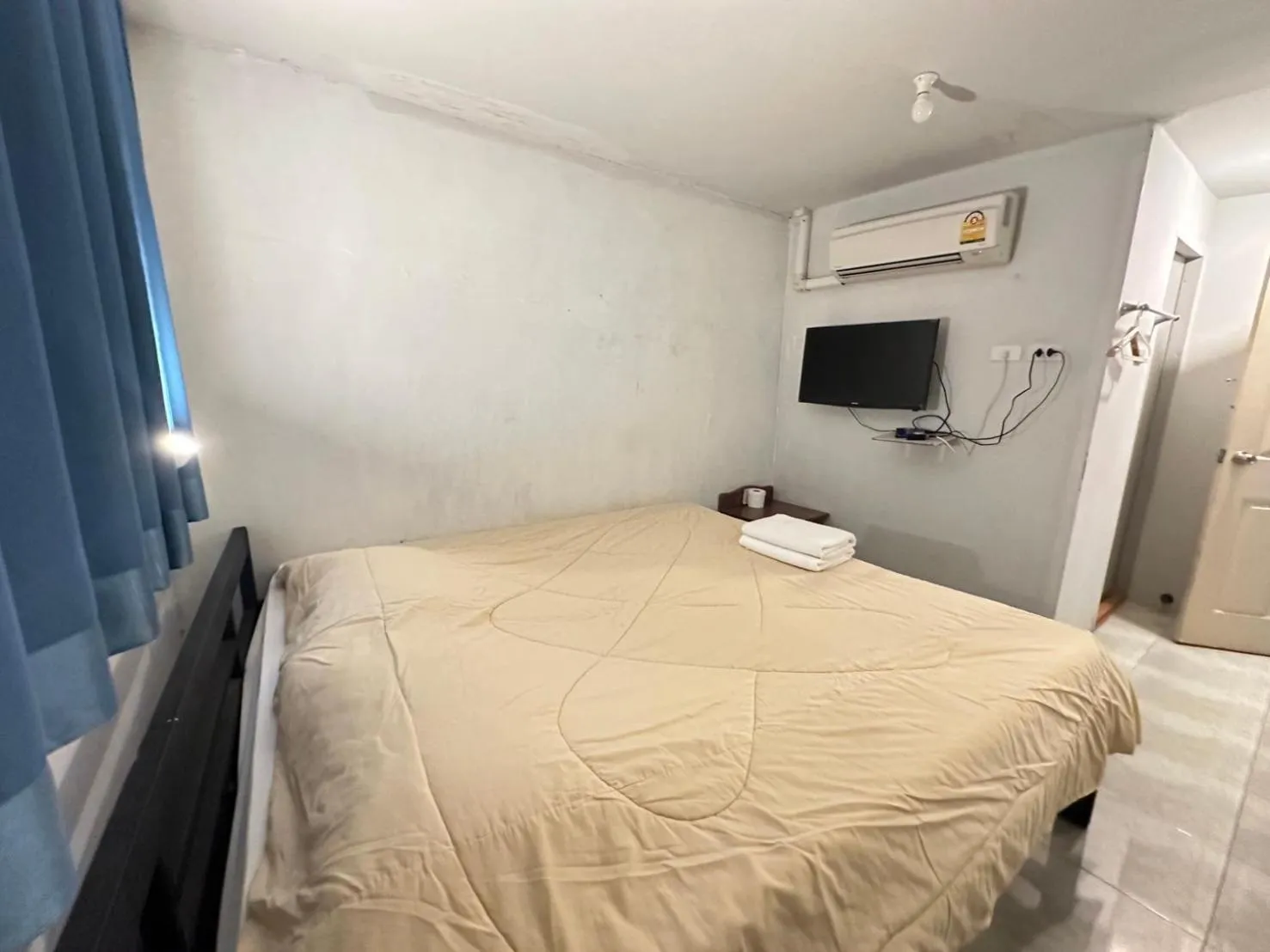 Standard Double Room in GOTUM Hostel 2 & Money Exchange
