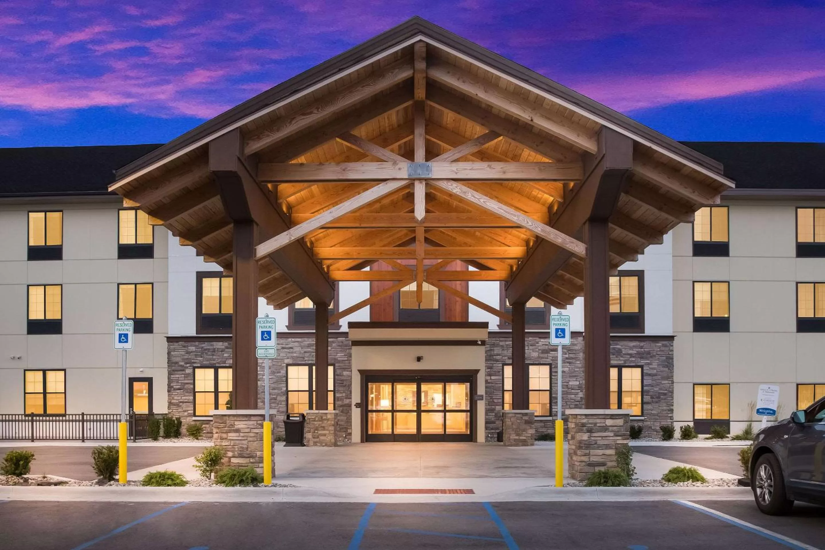 Property building in Comfort Inn & Suites Gaylord