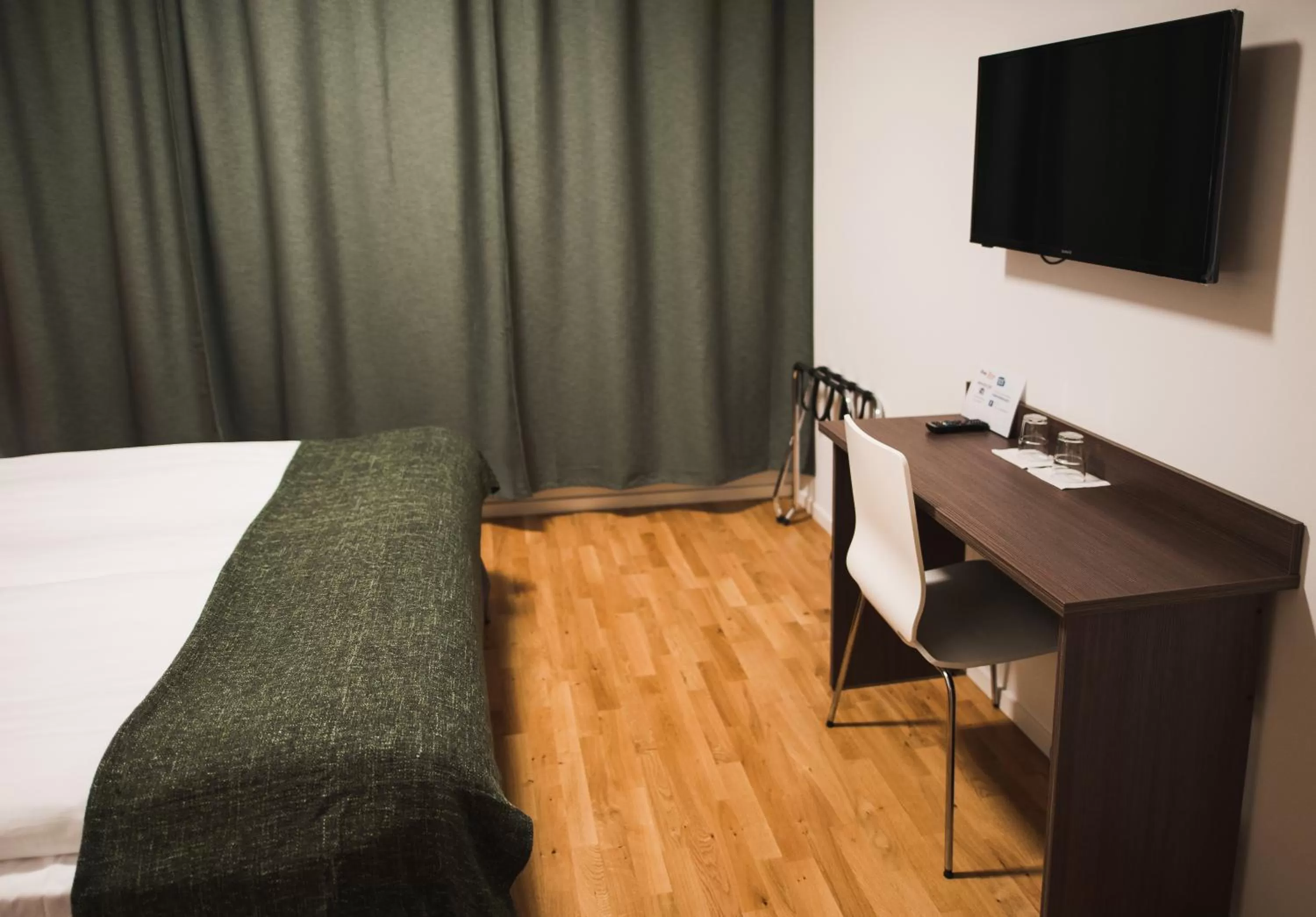 Bedroom, Bed in Stay Xtra Hotel Kista