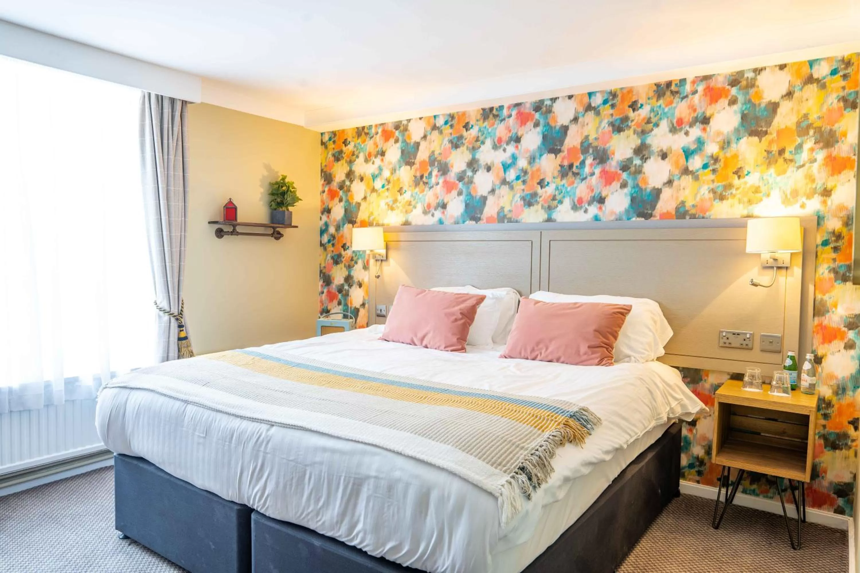 Bedroom, Bed in Hartford Hall on School Lane