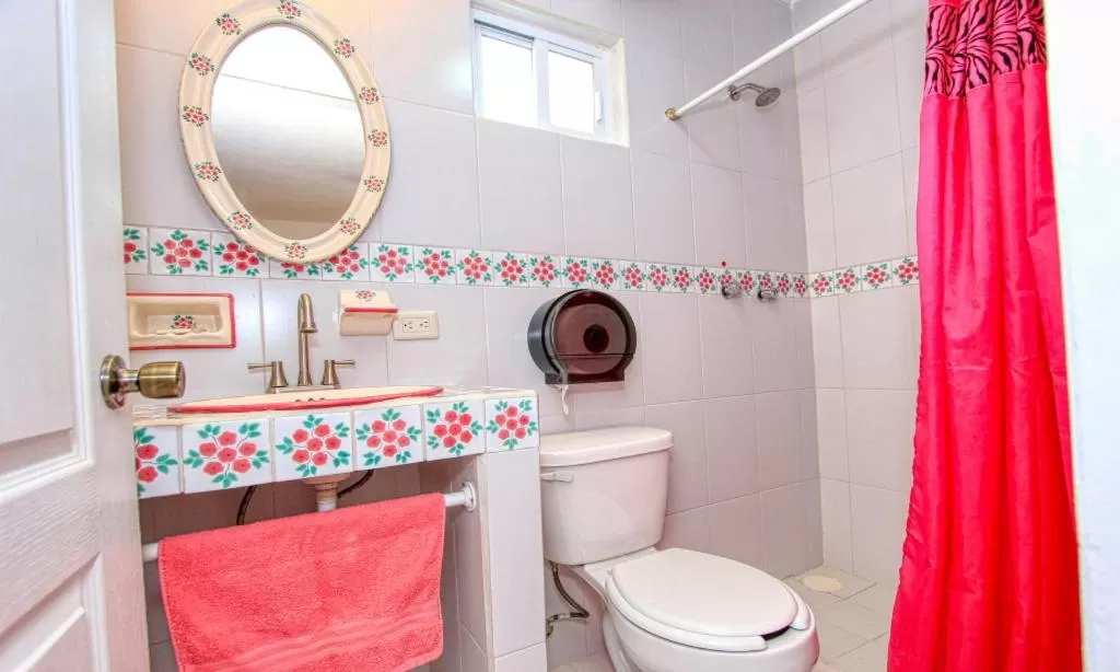 Bathroom in Hotel Spa Maggic Home Panorámica