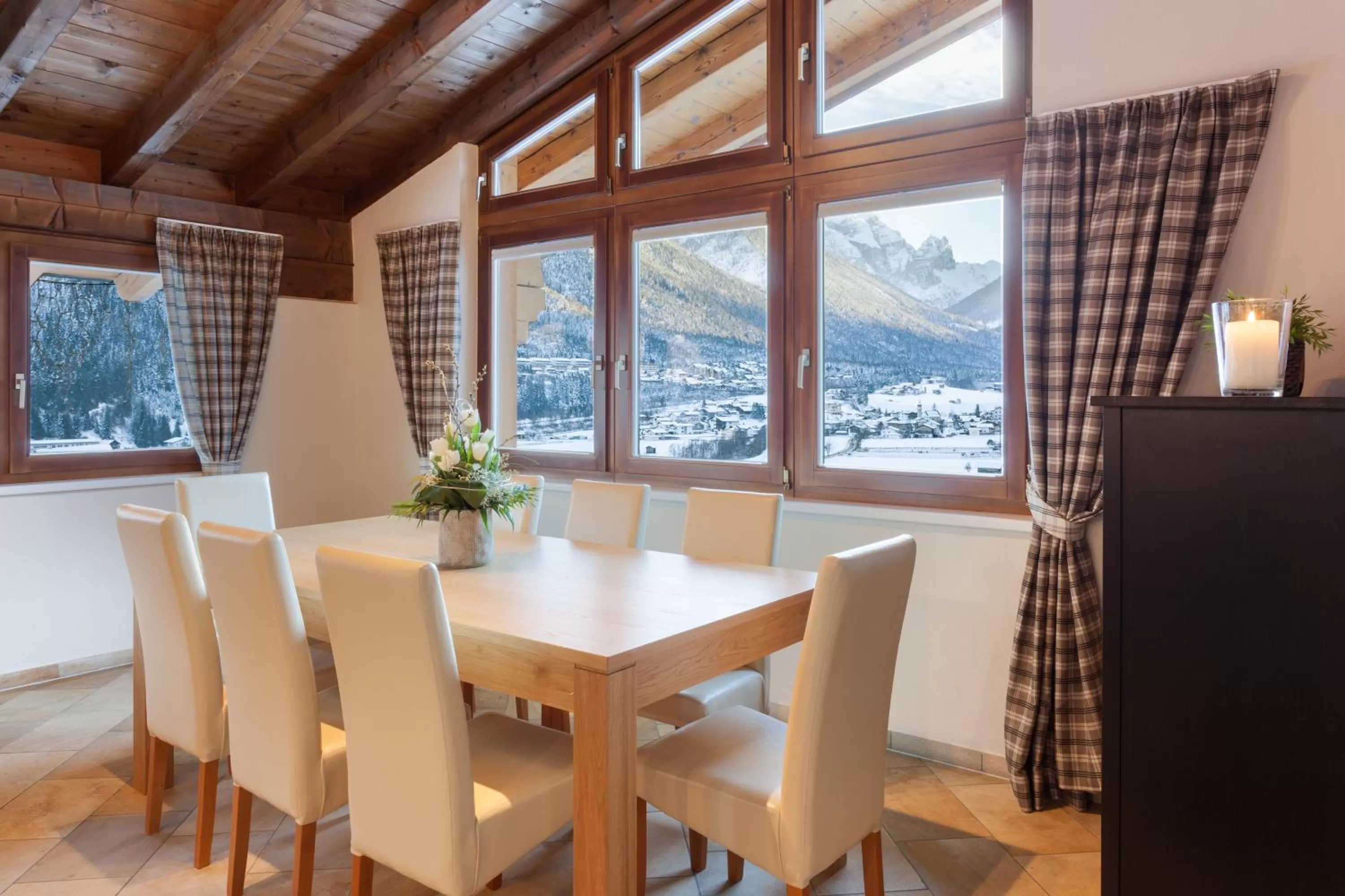 Dining area in Sporthotel Cristall