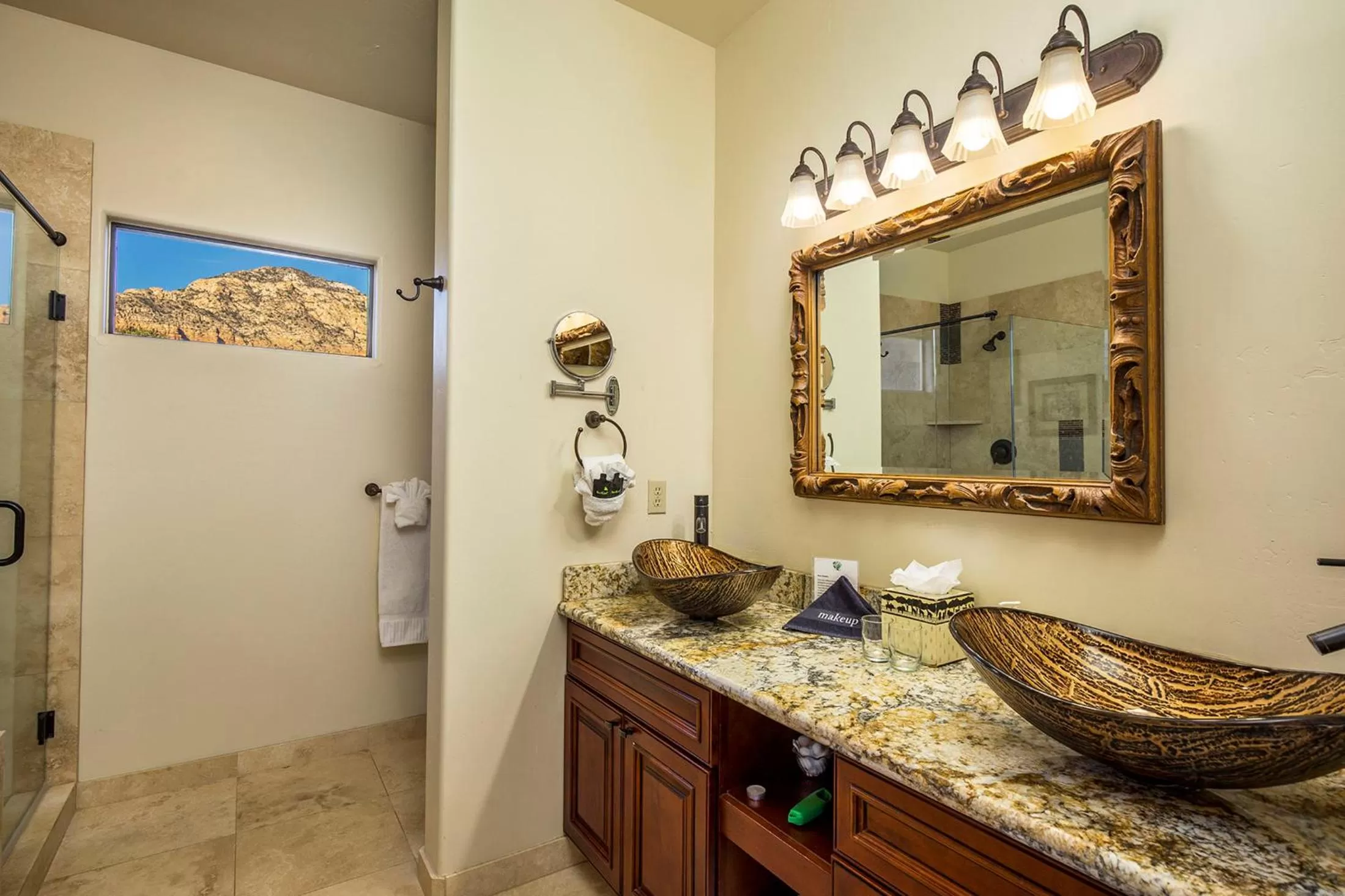 Bathroom in Alma De Sedona Inn B&B