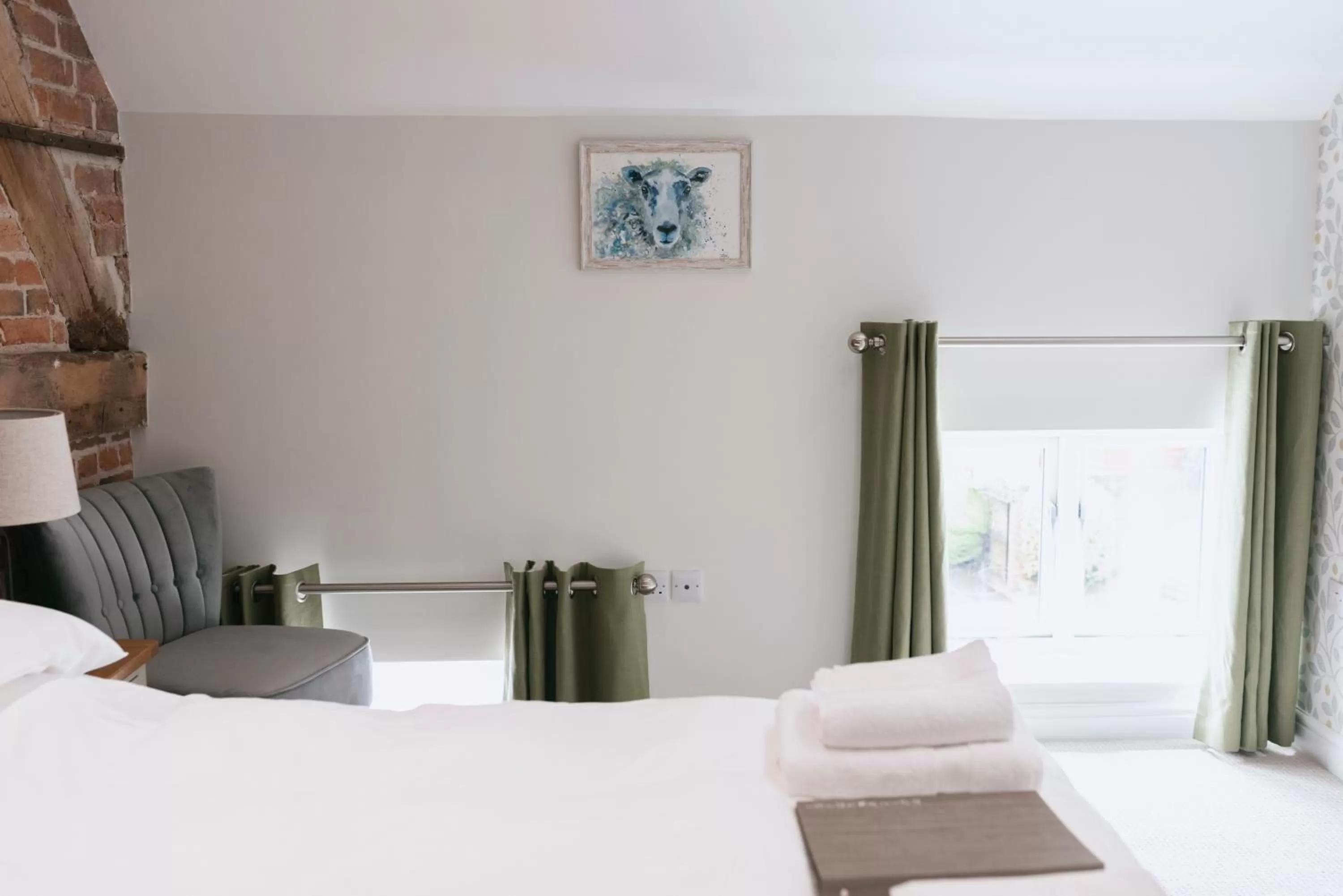 Bed in Tuppenhurst Barn