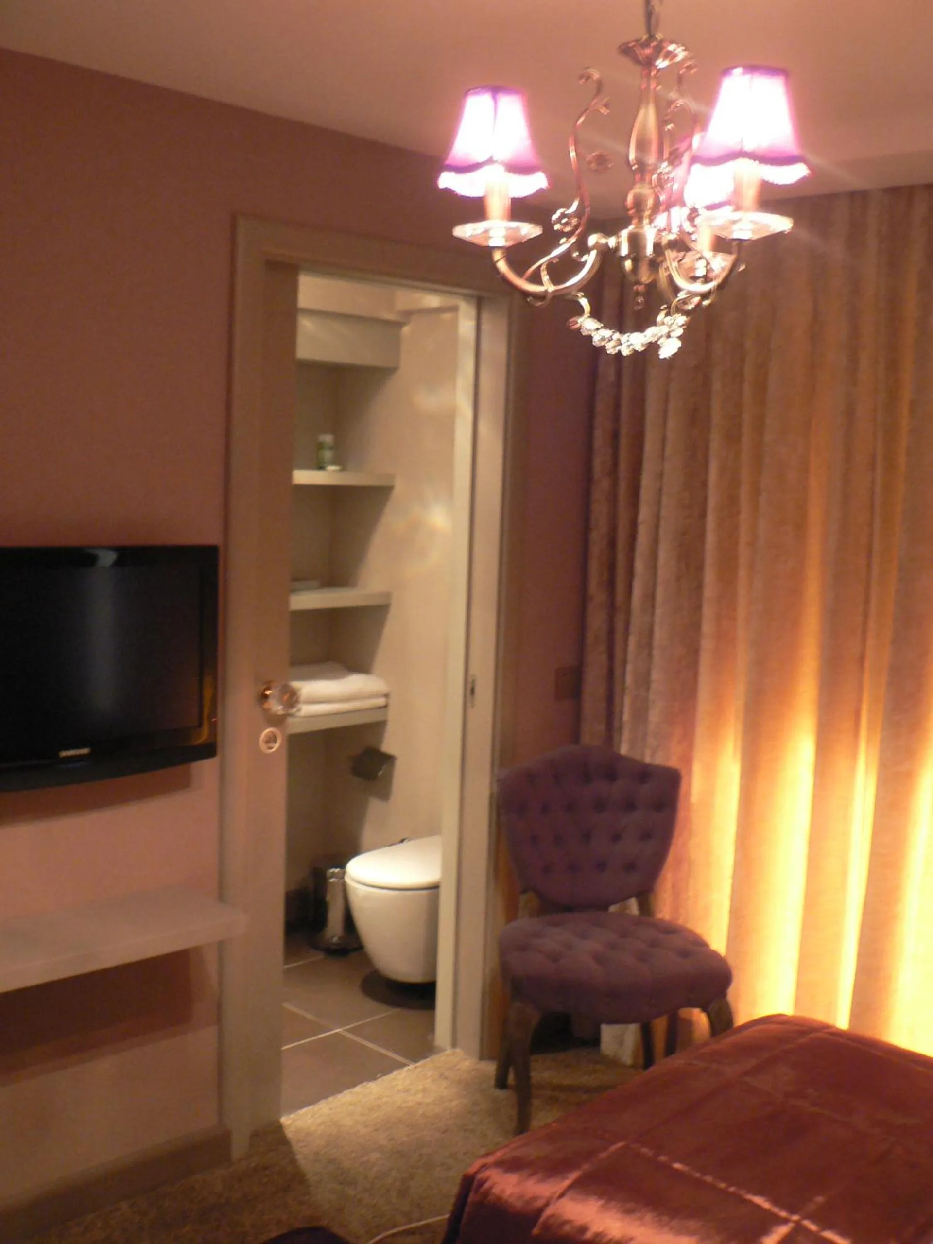 Massage in Hypnos Design Hotel