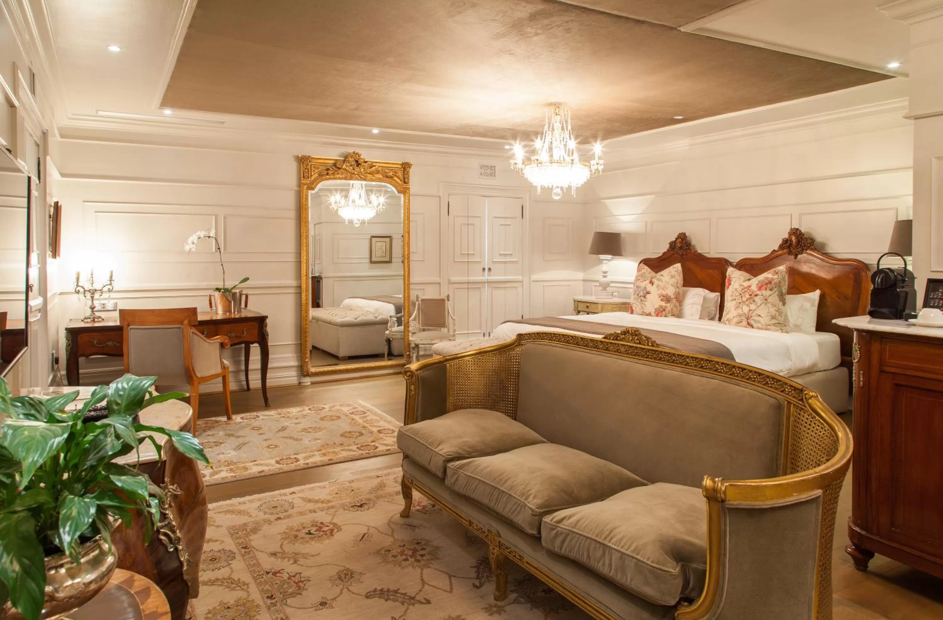 Seating area, Bed in Lanzerac Hotel & Spa