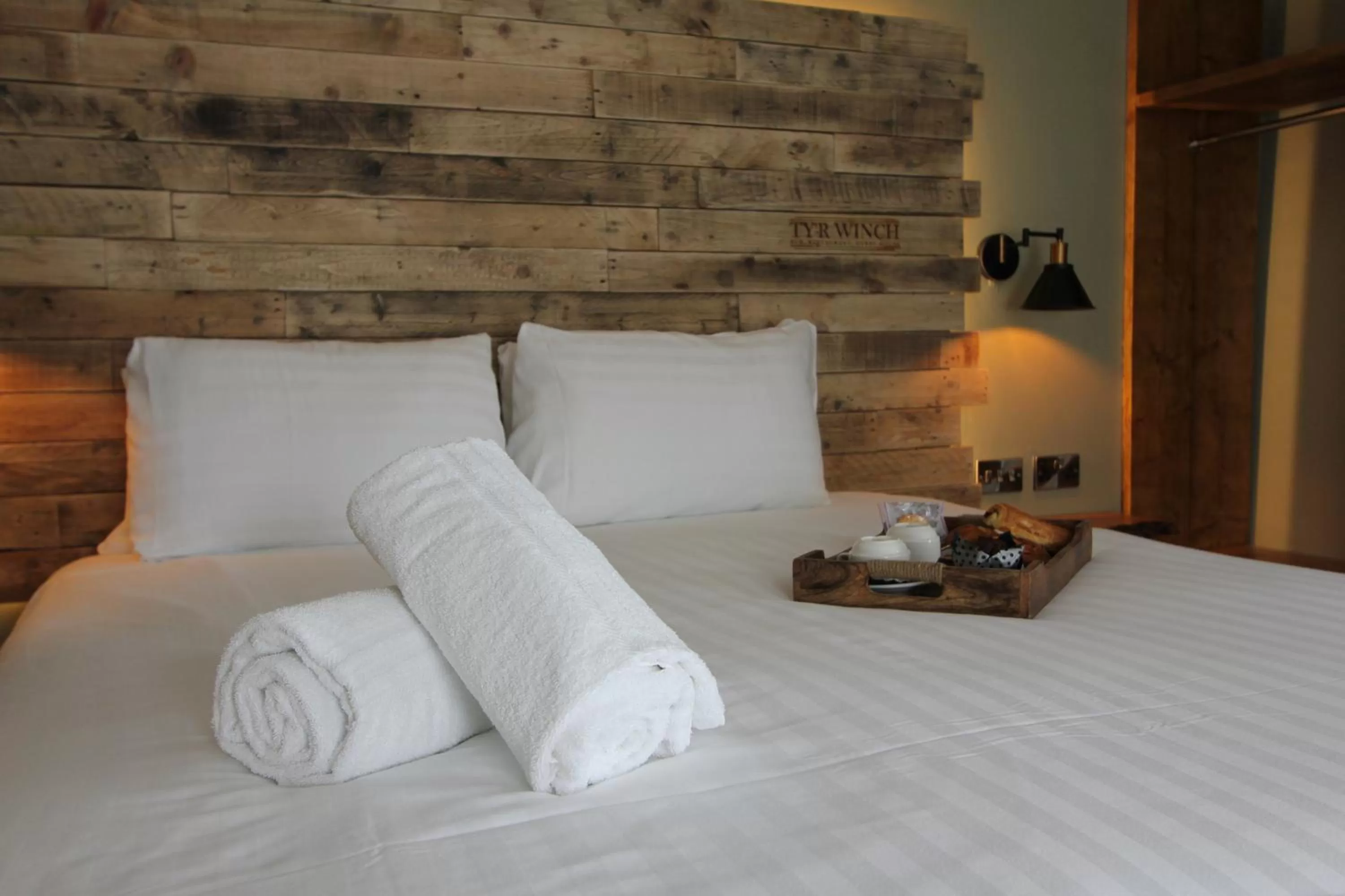 Property building, Bed in Tyr Winch