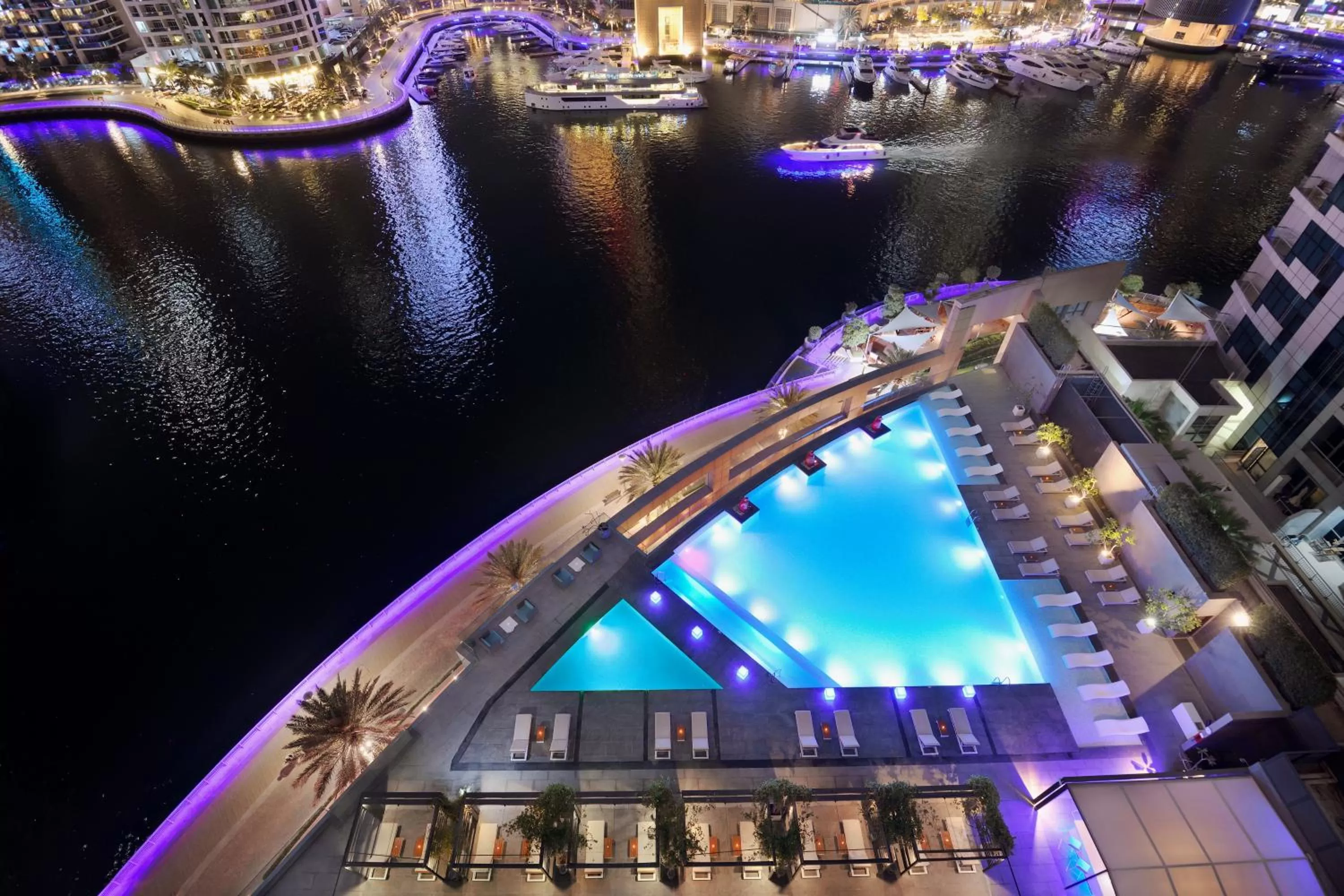 Property building in InterContinental Dubai Marina by IHG