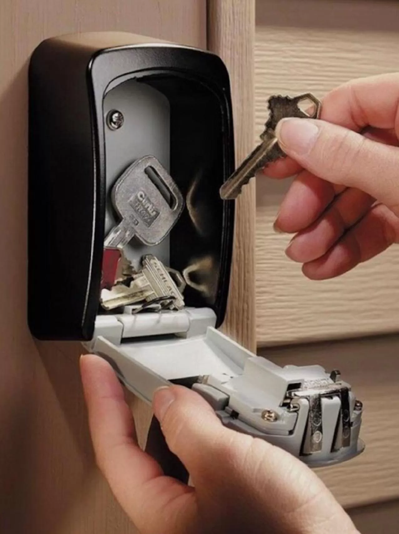 HOSTIE SAIGON [WANDERLUST Home]