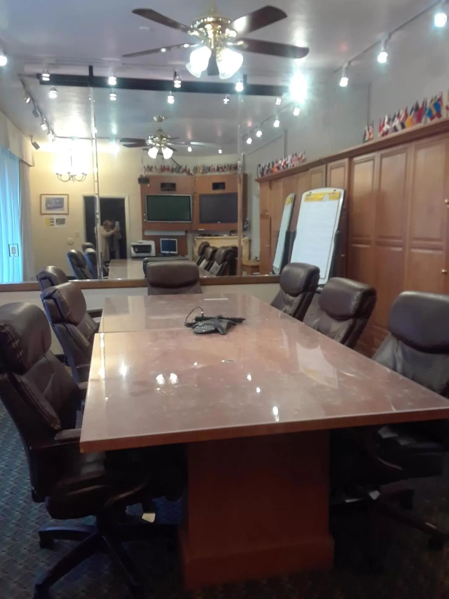 Meeting/conference room in Los Gatos Garden Inn Hotel