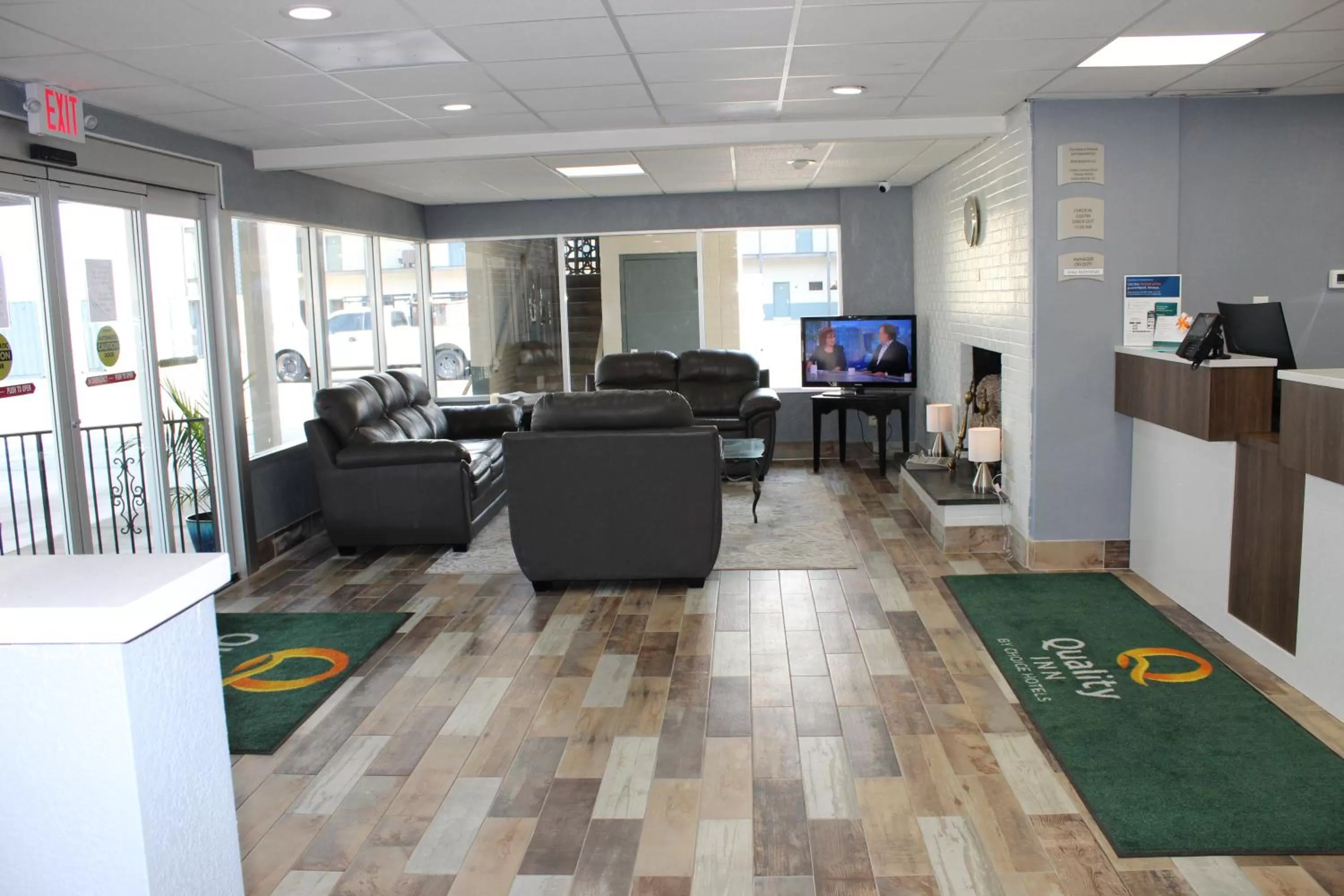 Property building in Quality Inn - On The Lake Clarksville-Boydton