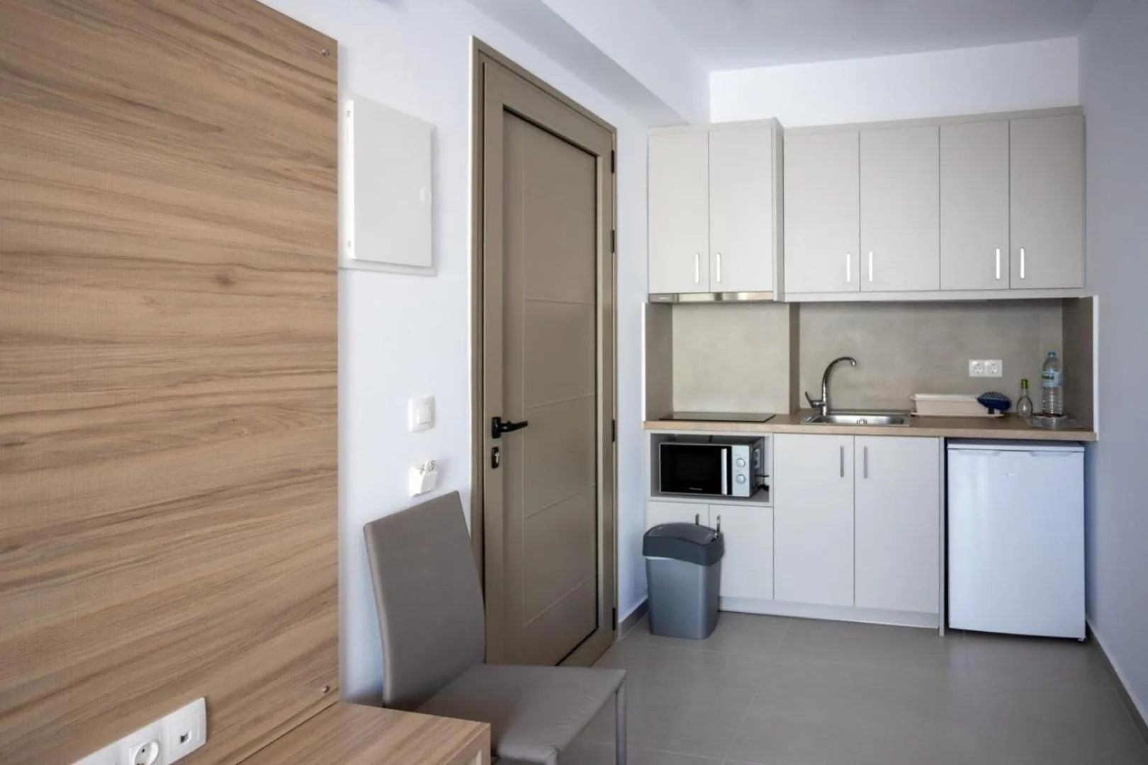 Kitchen or kitchenette in Ilian Beach & Apartments