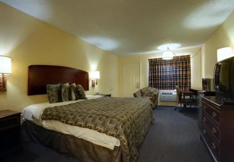Bedroom, Bed in Americas Best Value Inn Comanche
