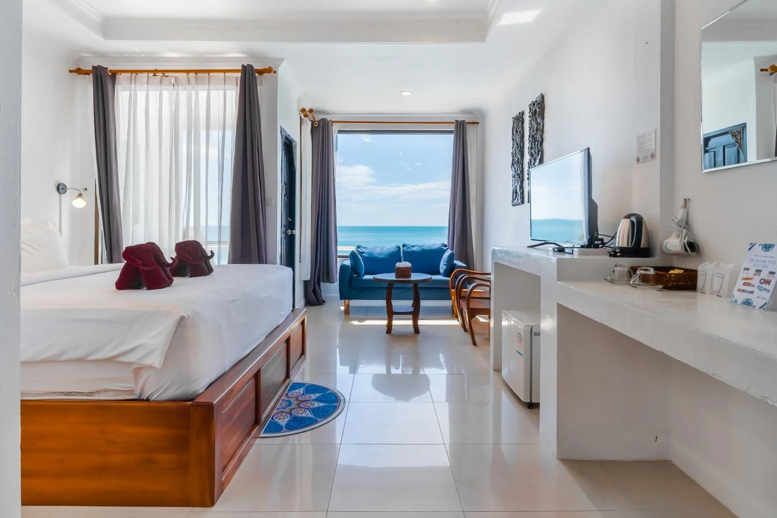 Photo of the whole room, Bed in Crystal Bay Beach Resort