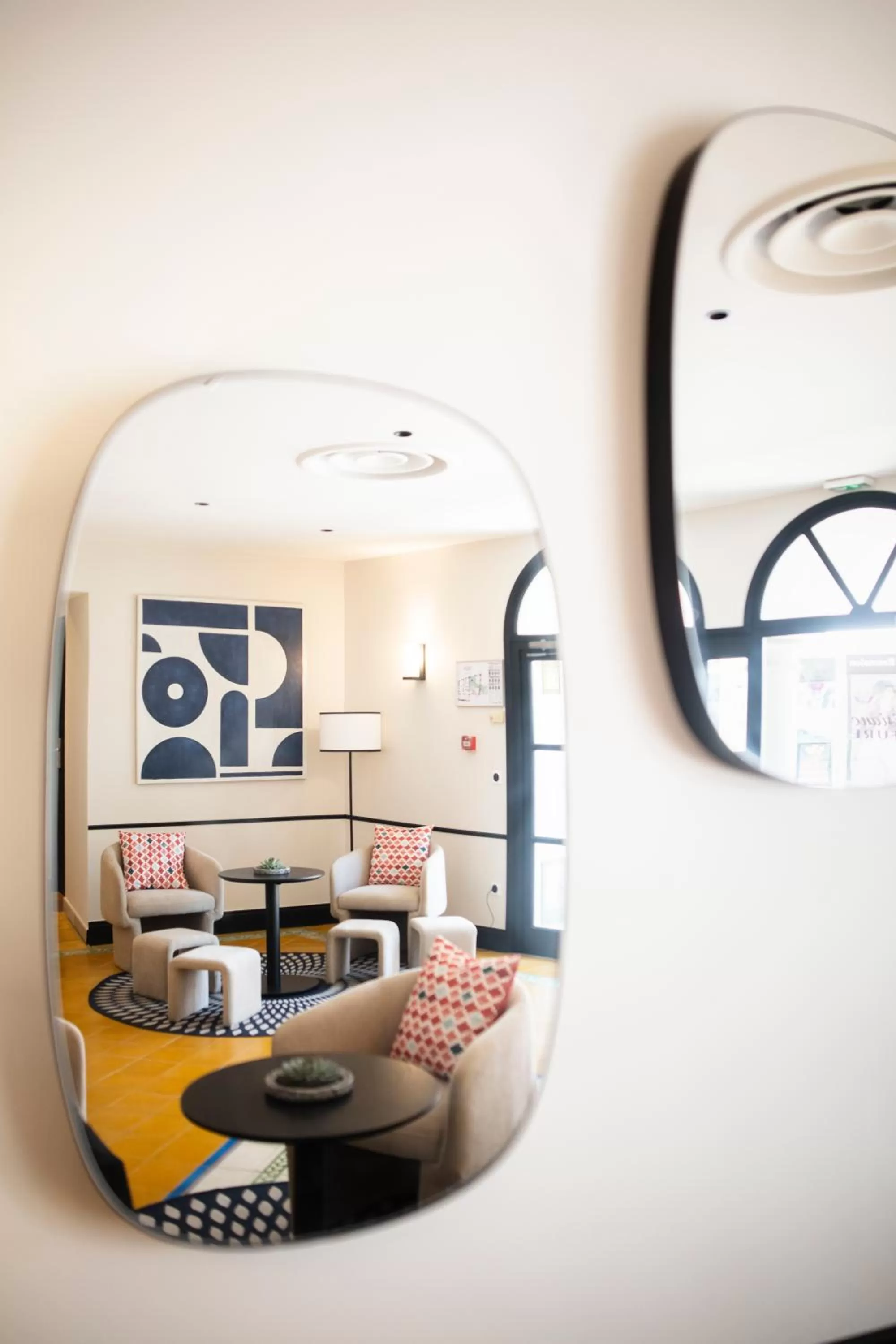 Living room in Hôtel l'Arena