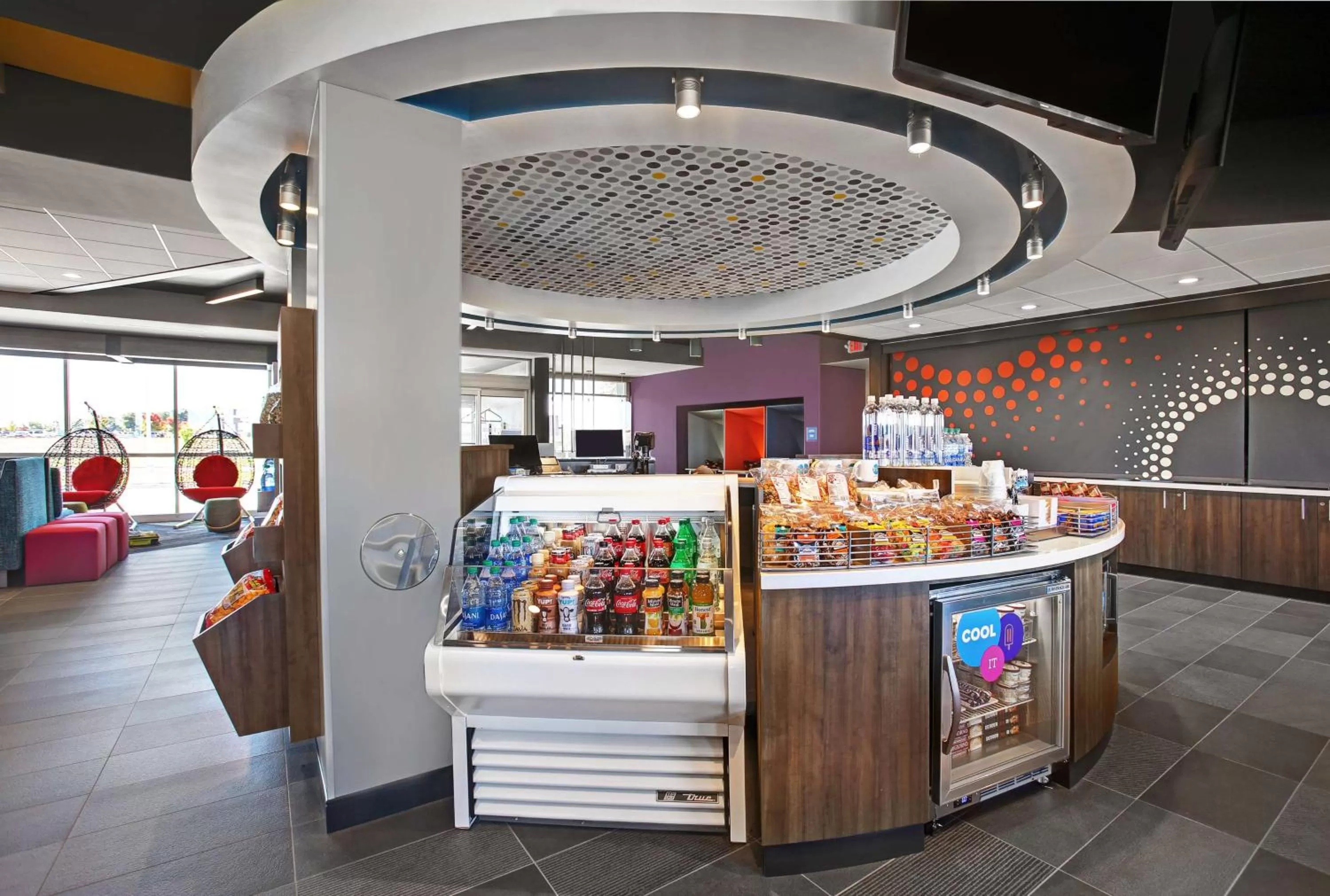 Lobby or reception in Tru By Hilton Stoughton