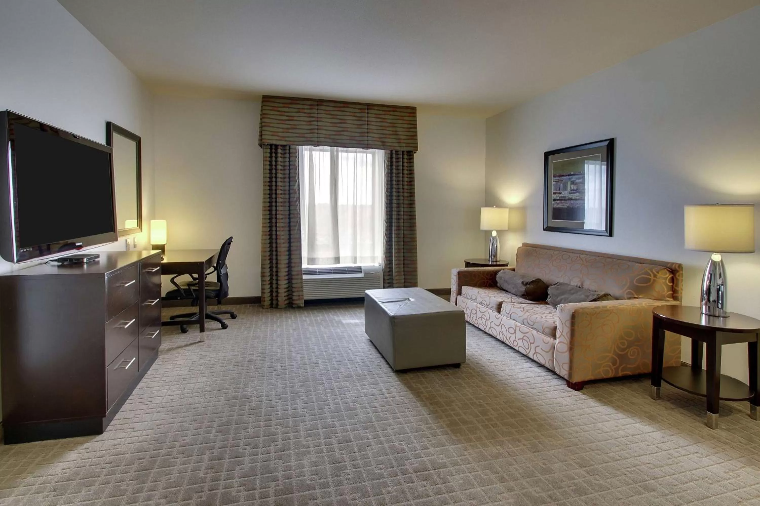 King Suite with Spa Bath in Hampton Inn & Suites Shreveport
