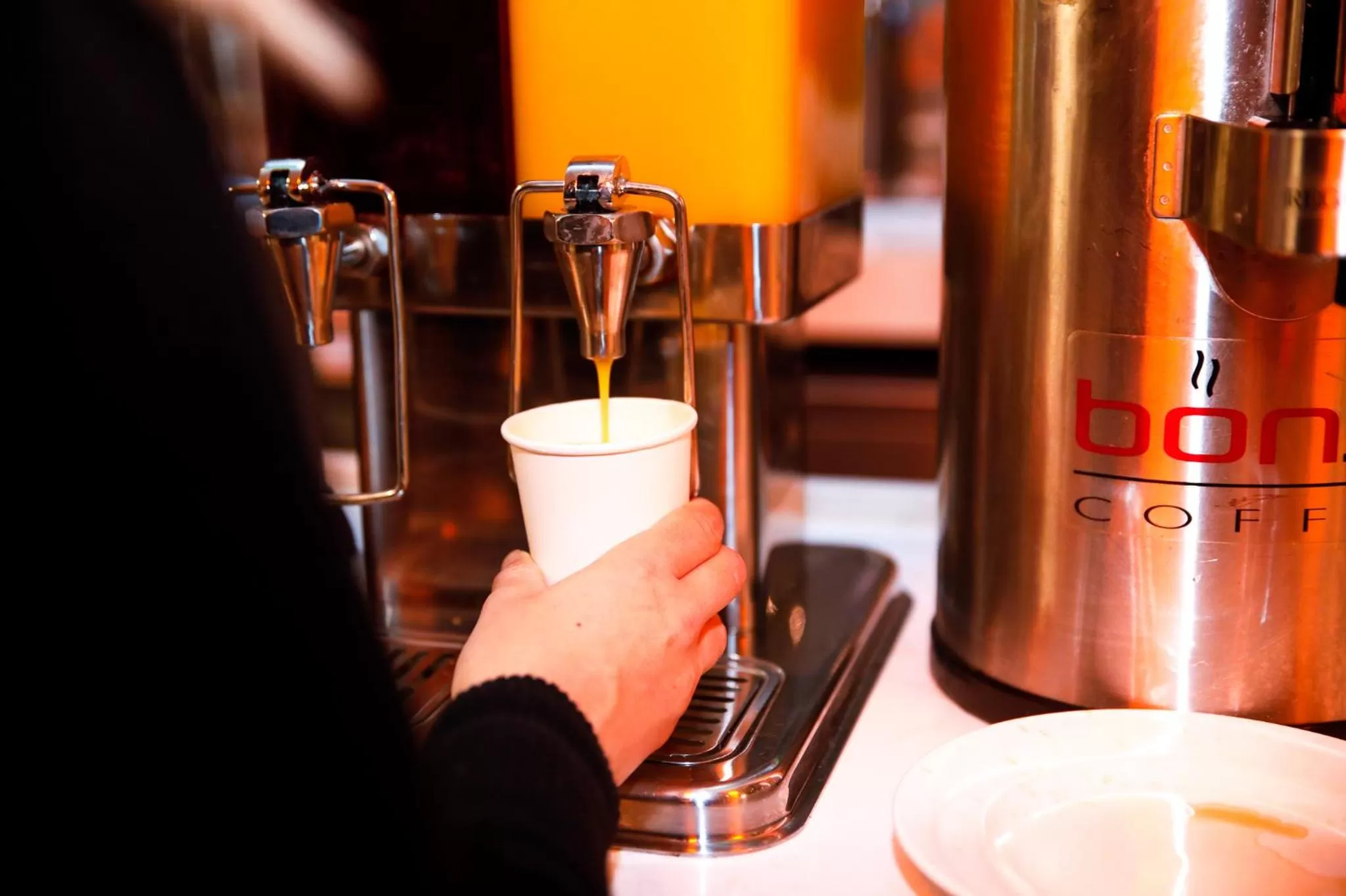 Breakfast in Wingate by Wyndham Bronx Haven Park