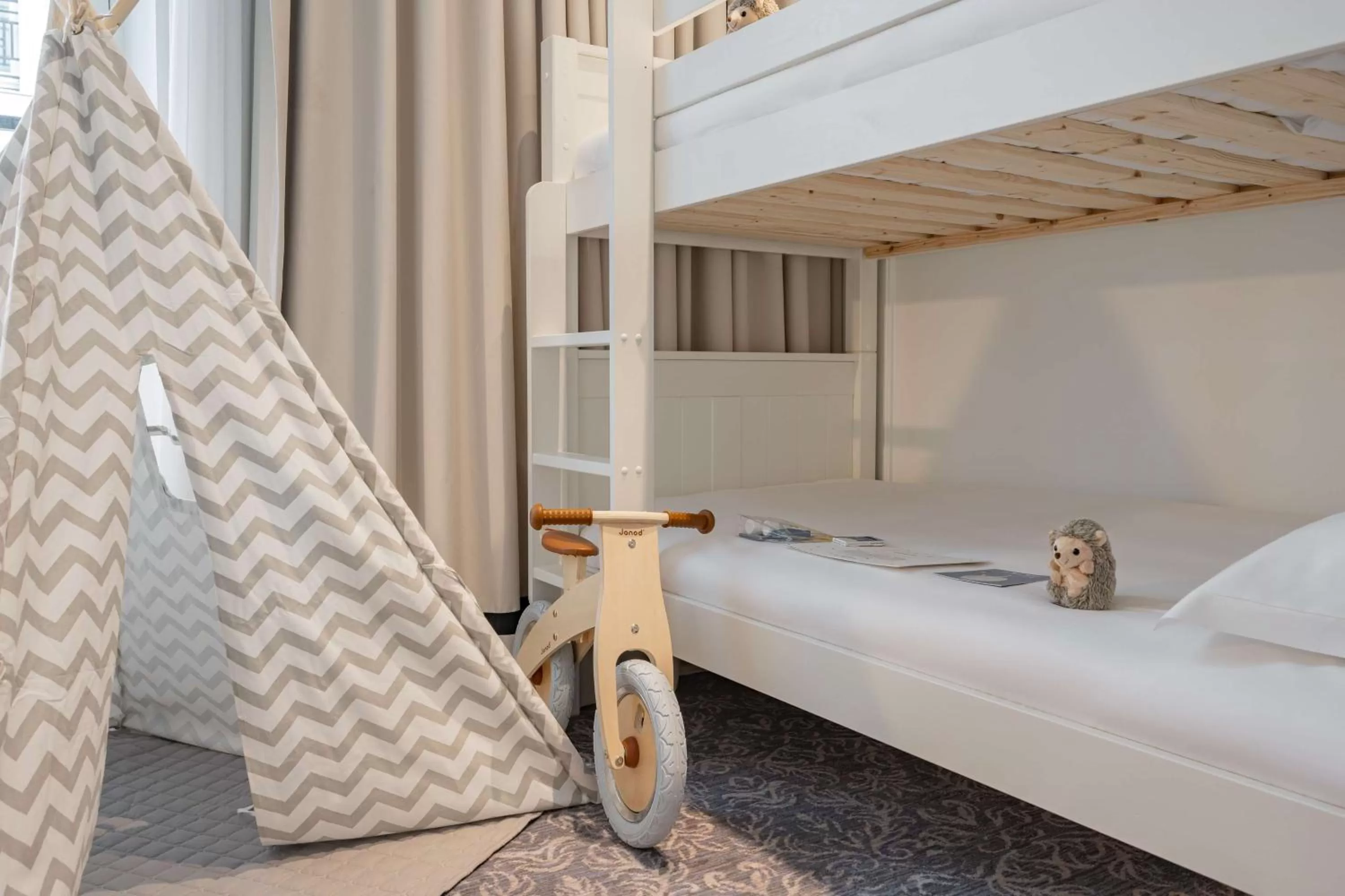 Photo of the whole room, Bed in Hôtel du Louvre, in The Unbound Collection by Hyatt