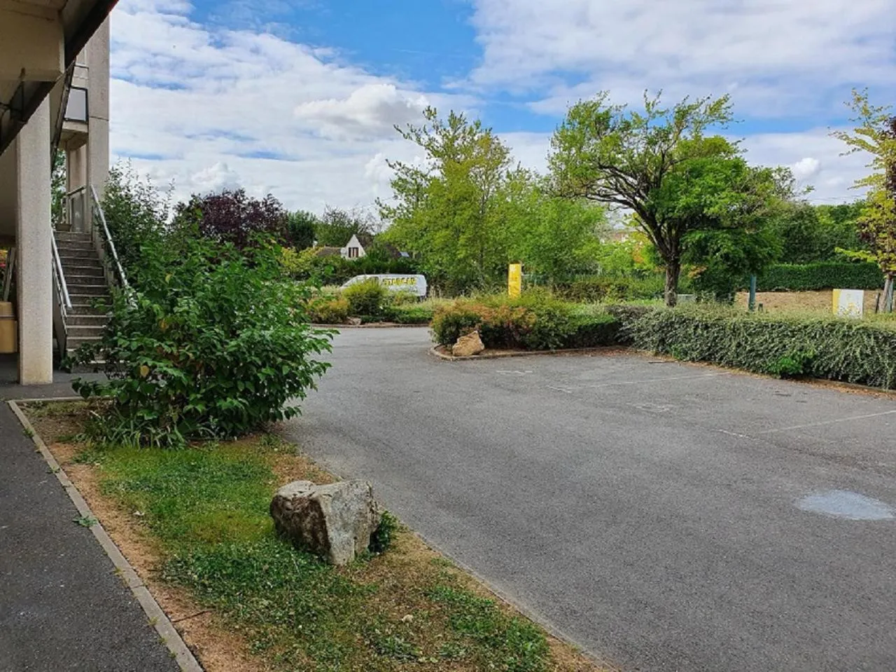 Facade/entrance in Premiere Classe Coulommiers Mouroux