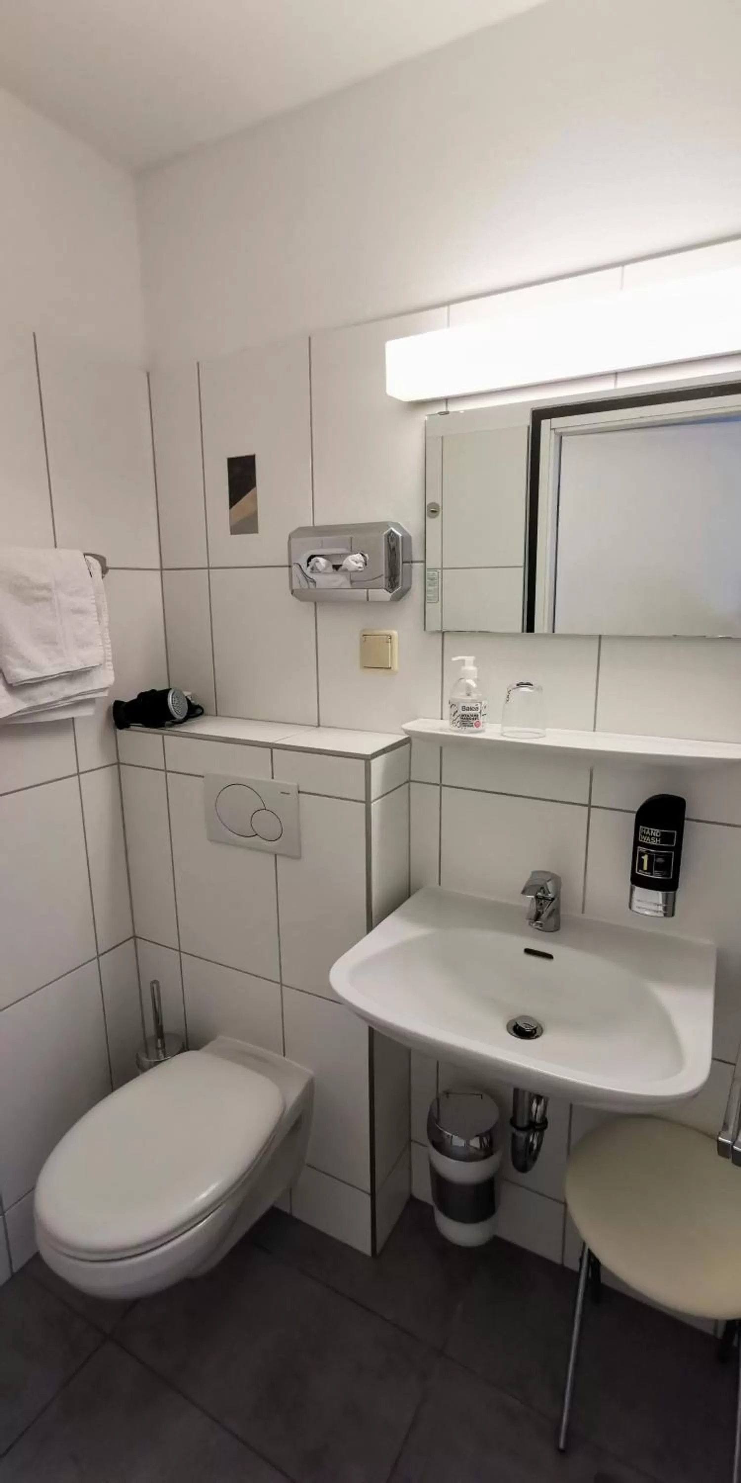 Photo of the whole room, Bathroom in Zum Winzermännle