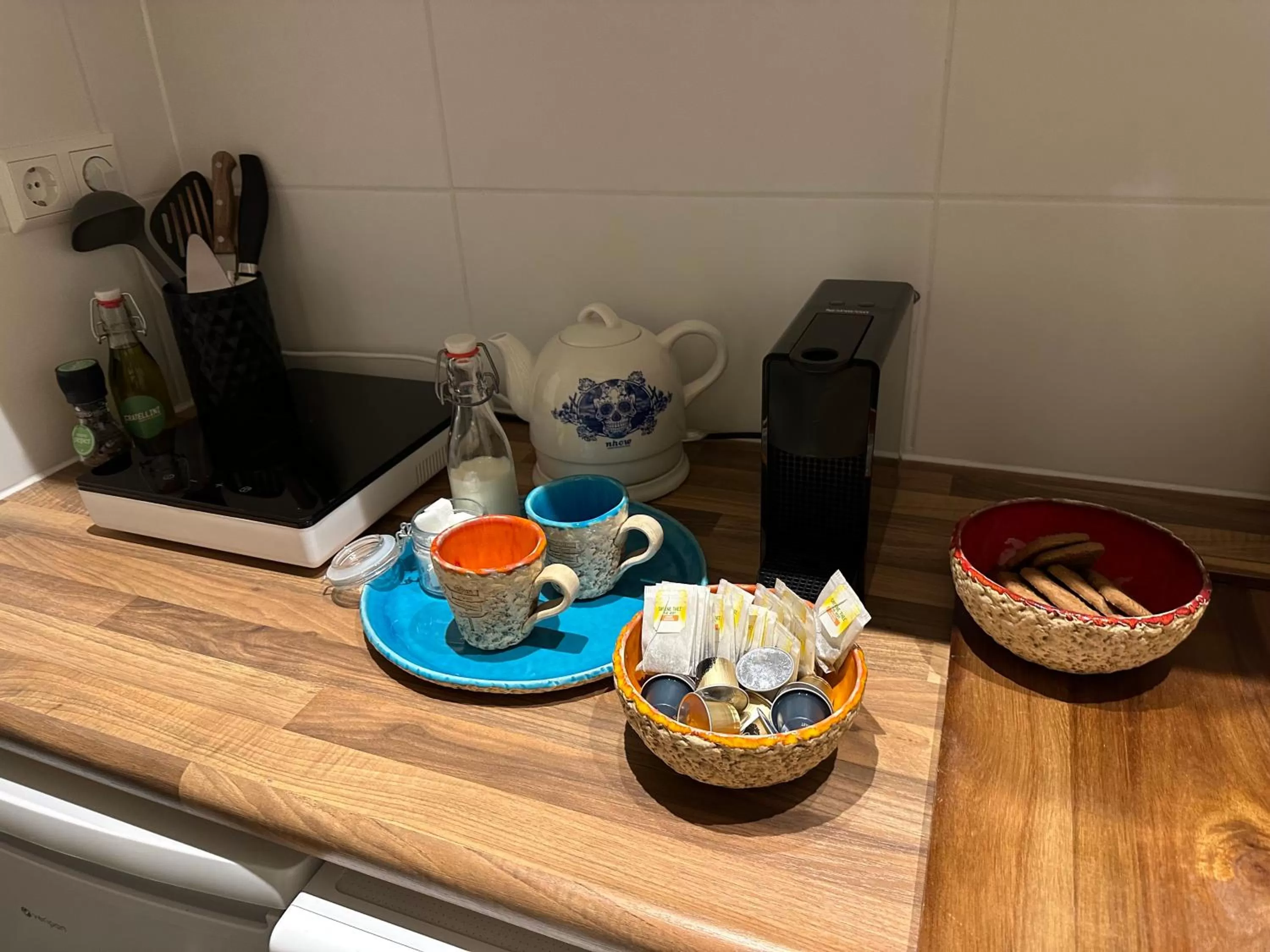 Coffee/tea facilities in Heaven in East B&B