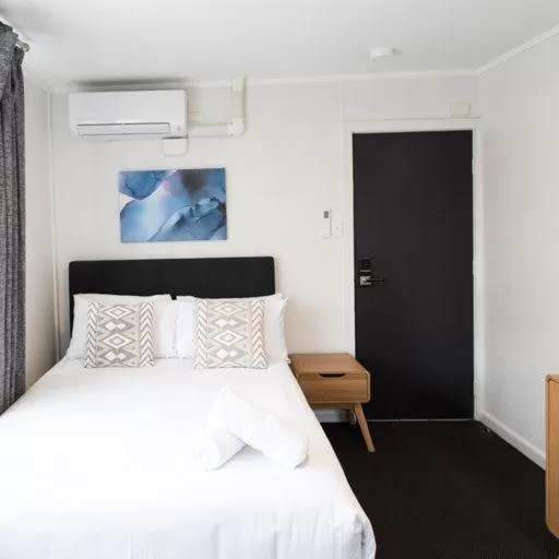 Bed in Blacktown Tavern