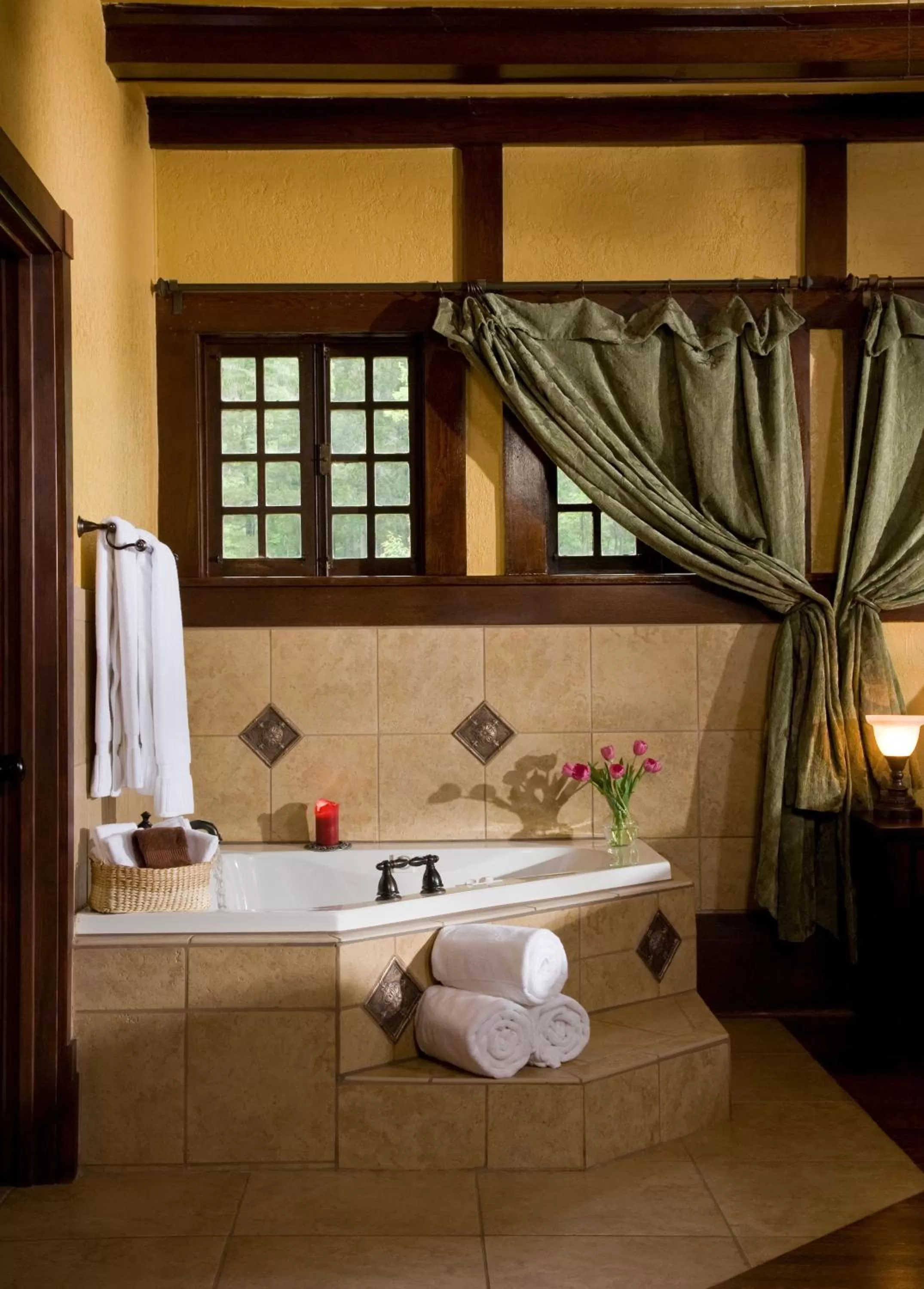 Spa and wellness centre/facilities in Hilltop Manor B&B