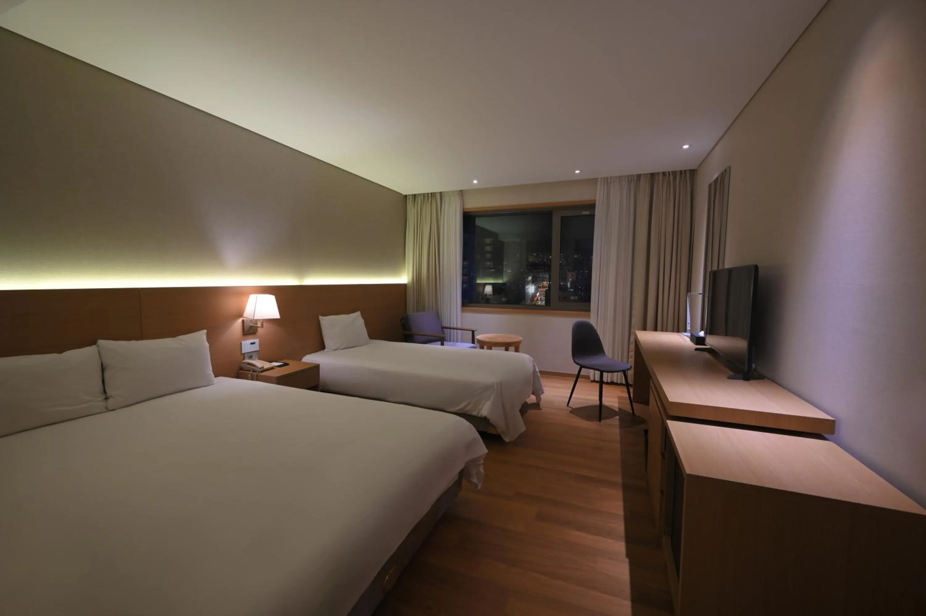 Photo of the whole room, Bed in Astar Hotel