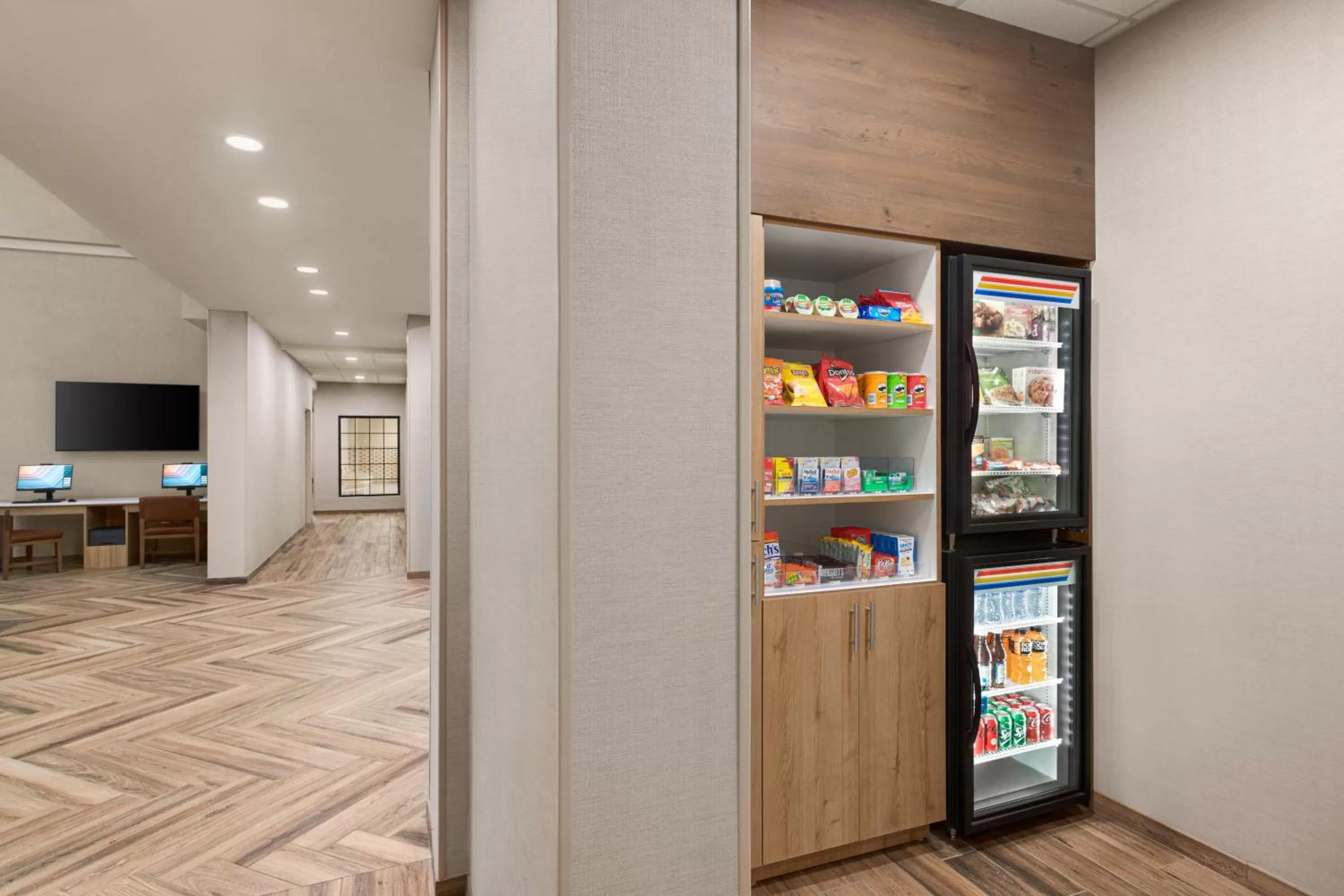 Food in Staybridge Suites Quantico-Stafford by IHG