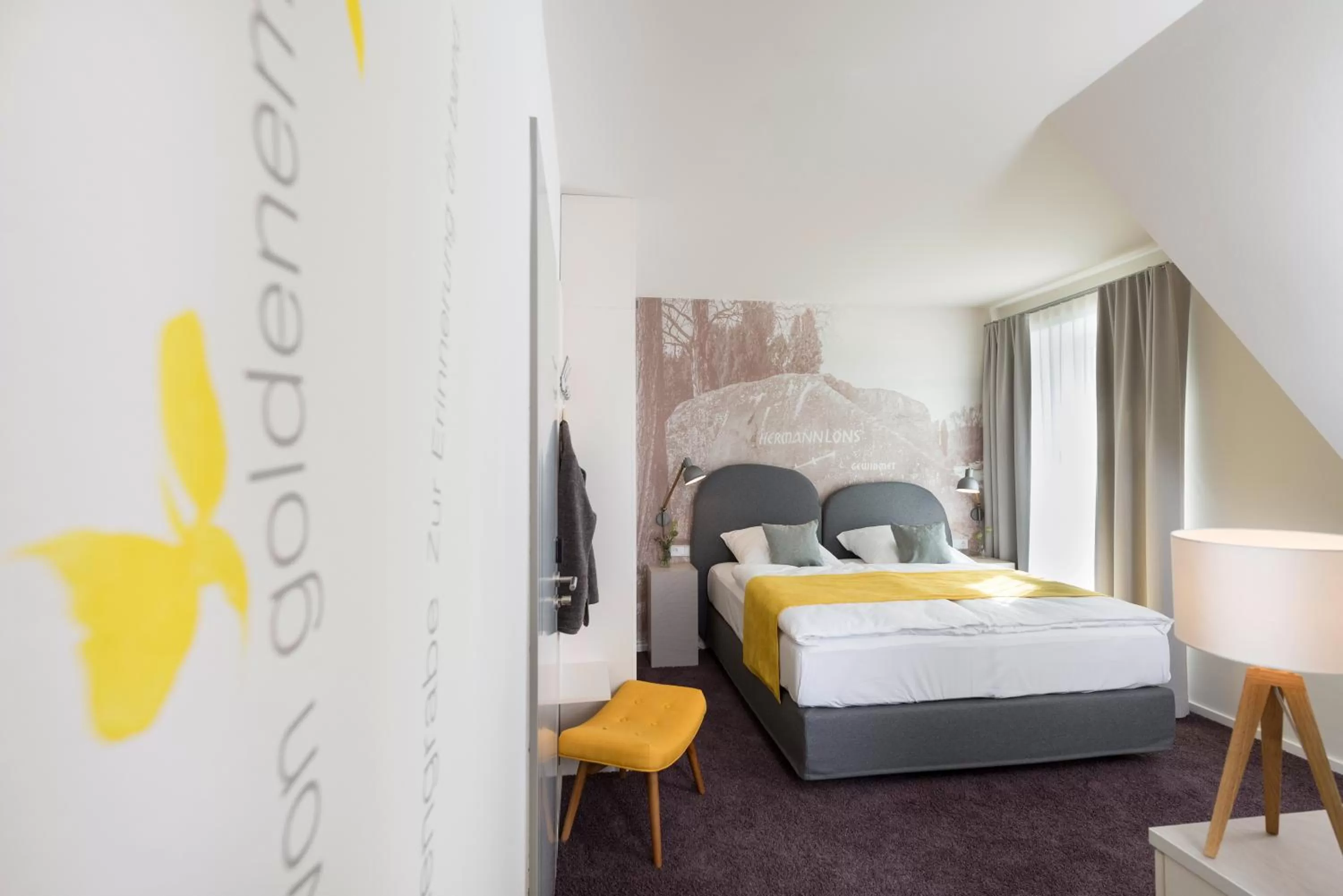 Photo of the whole room, Bed in Schmucke Witwe