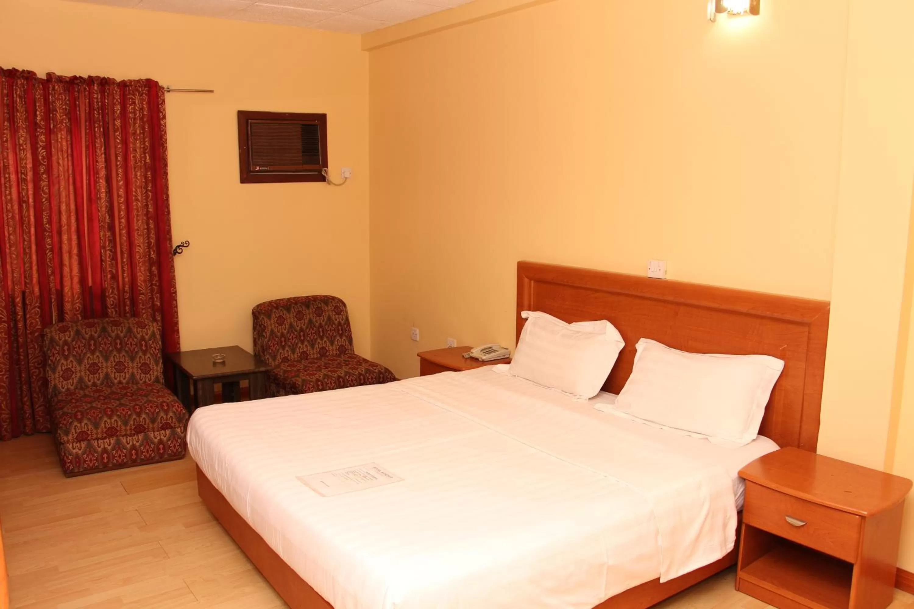 TV and multimedia, Bed in Hotel Rosebud