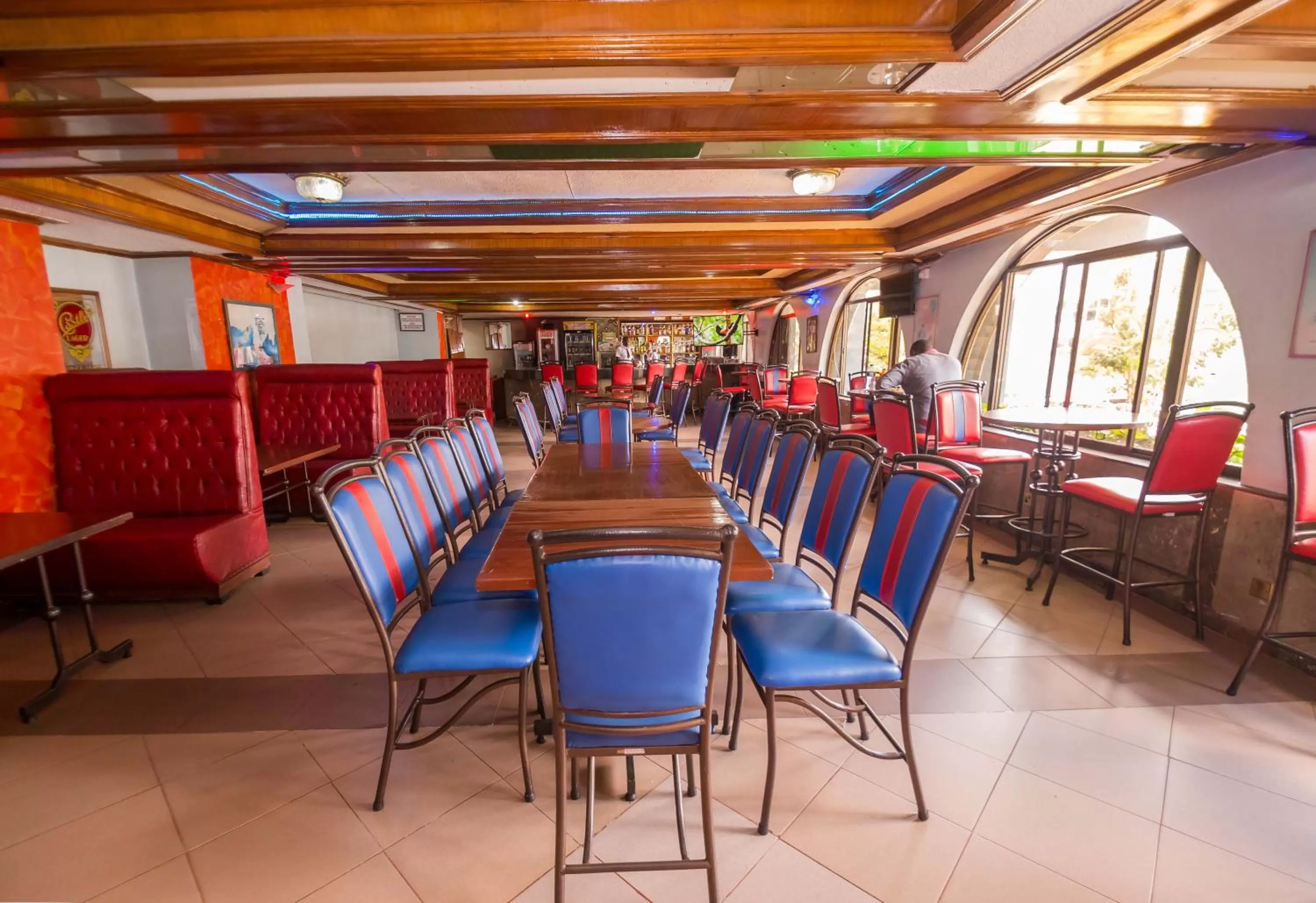 Nightclub / DJ in Marble Arch Hotel