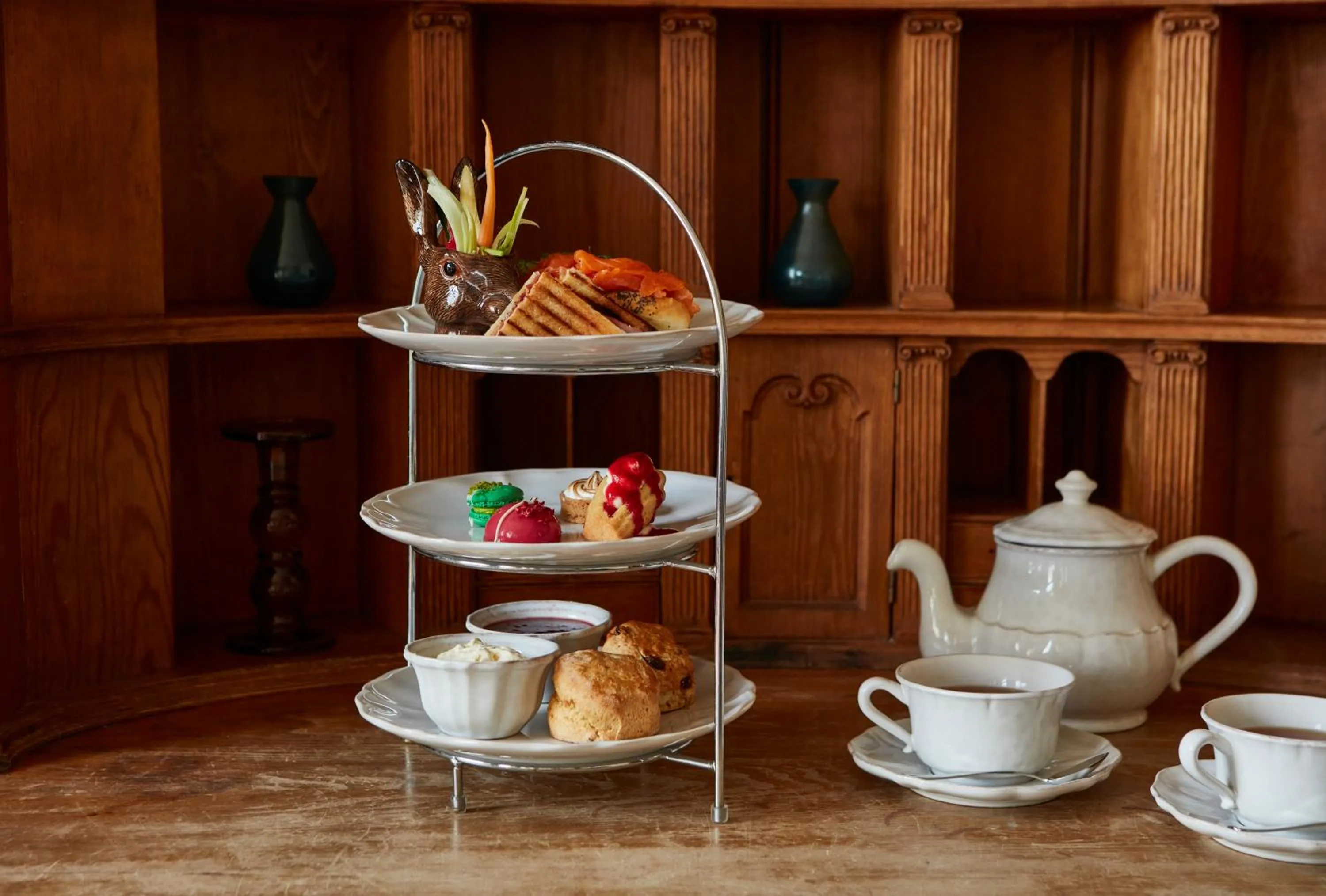 Restaurant/places to eat in Cowley Manor Experimental