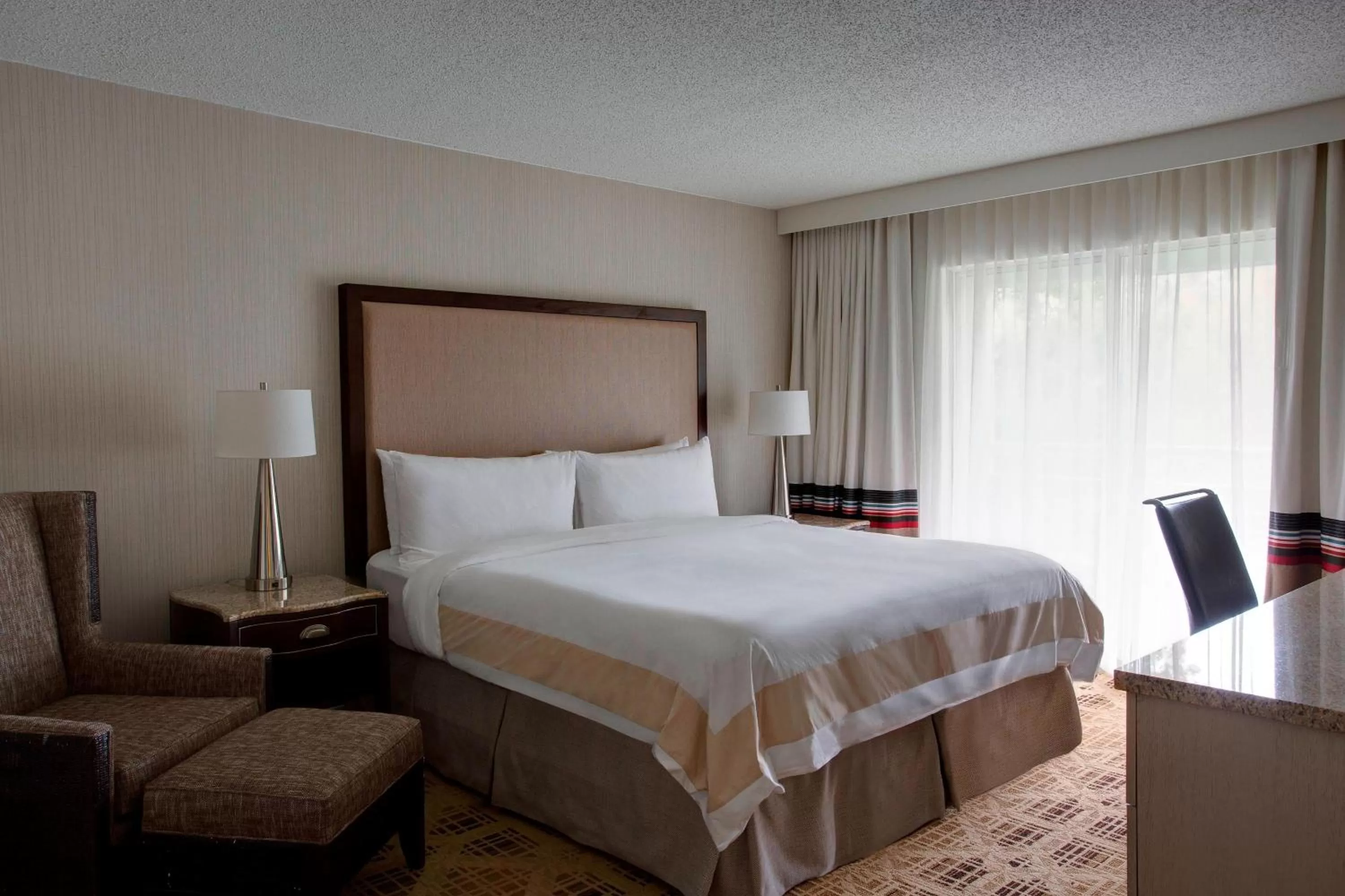 Bedroom, Bed in Sawgrass Marriott Golf Resort & Spa