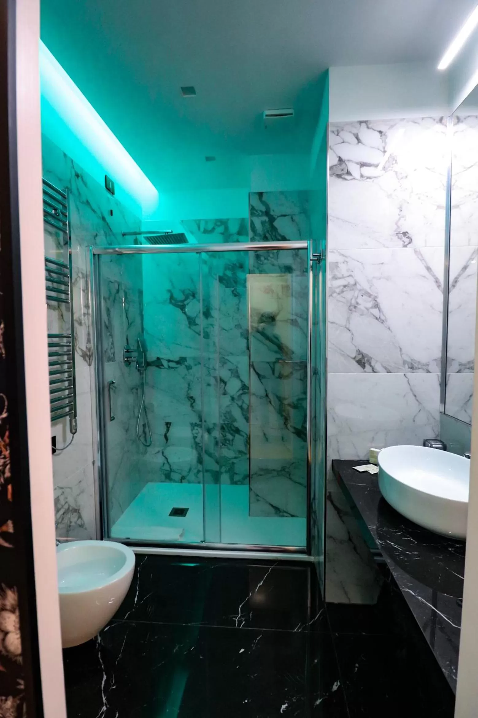 Bathroom in Aron Only Suites Bed and Breakfast