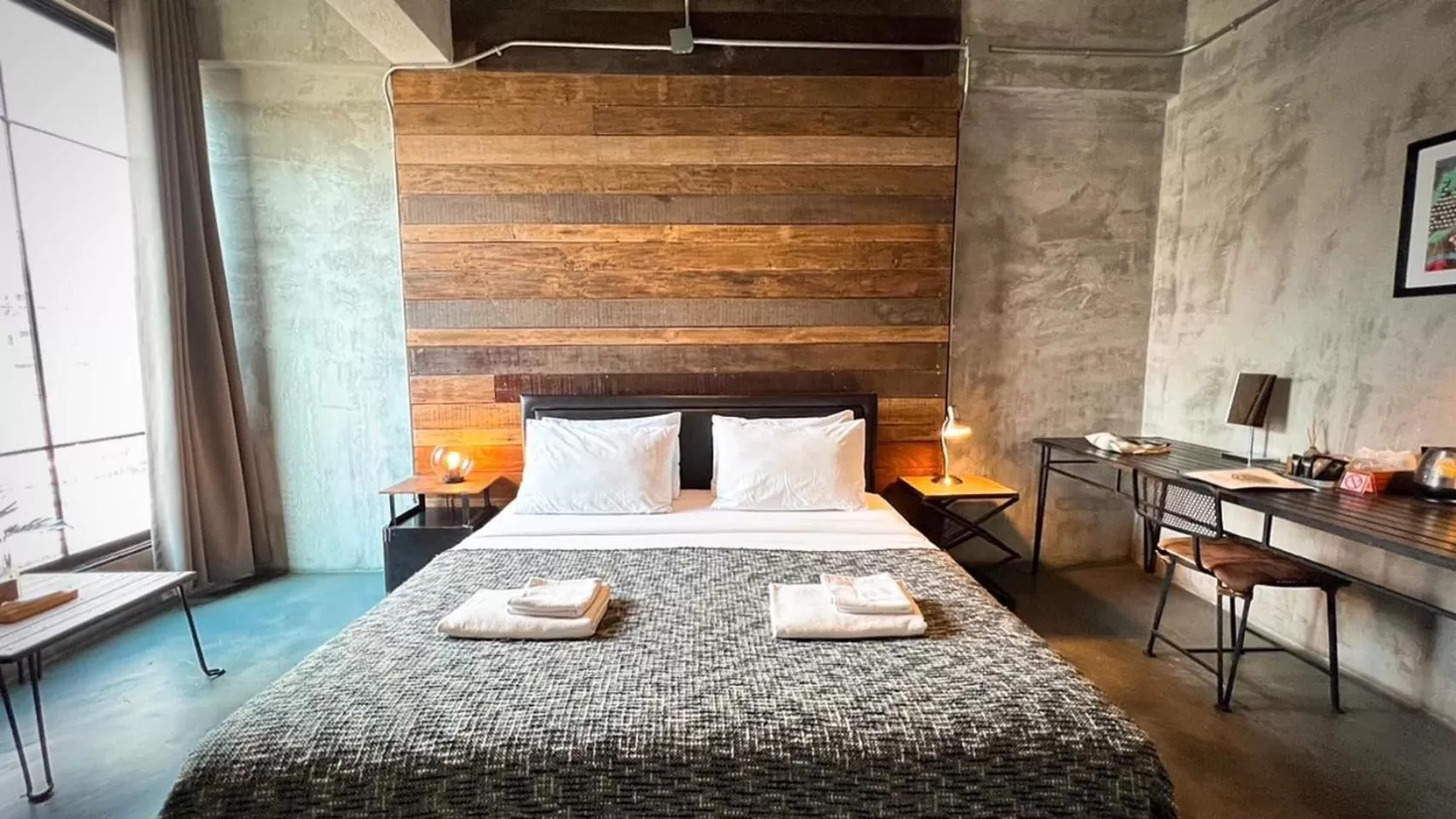 Bedroom, Bed in Samantan Hotel at Nimman