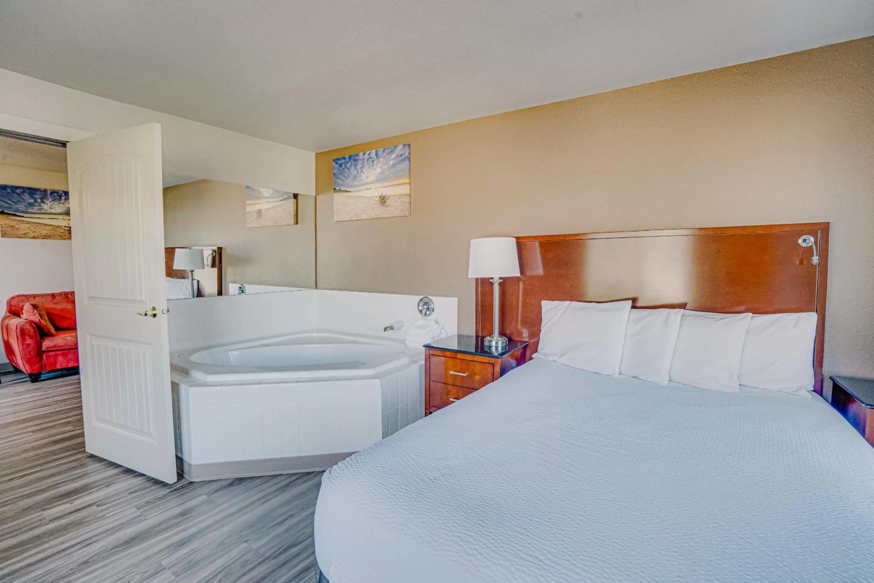 Bed in The Ashley Inn & Suites