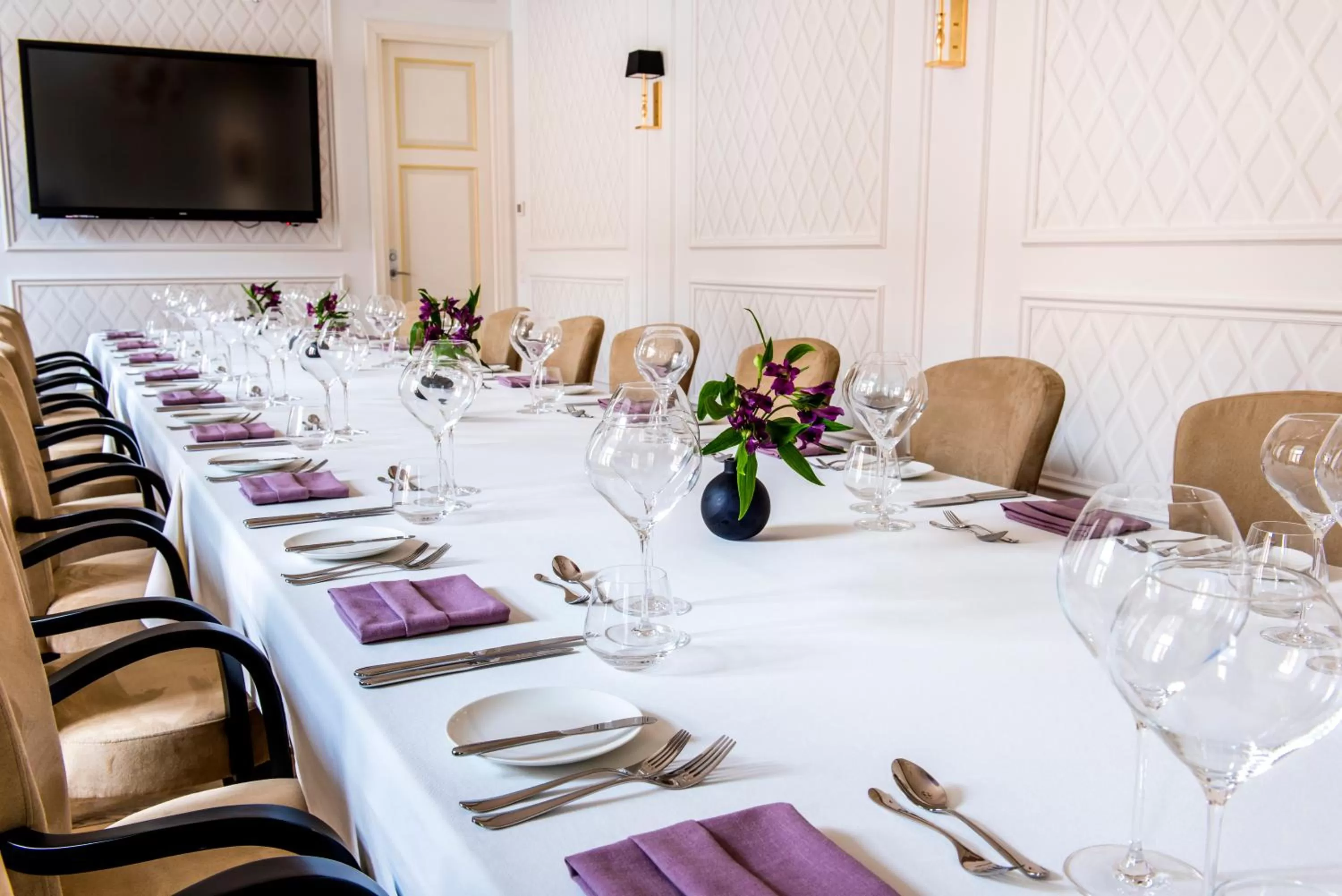 Seating area in Lydia Hotel